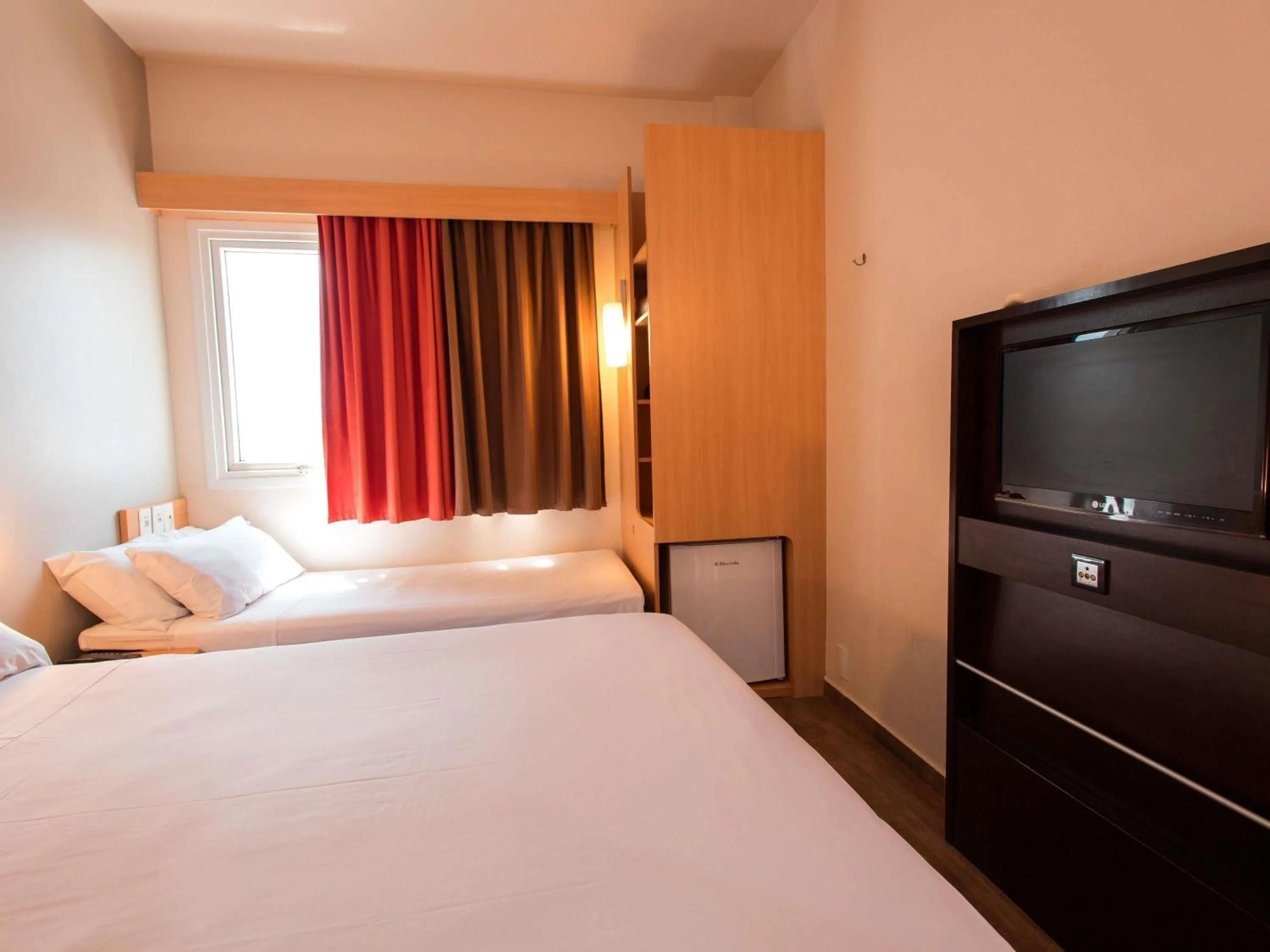 Bedroom, Bed in ibis Presidente Prudente Manoel Goulart