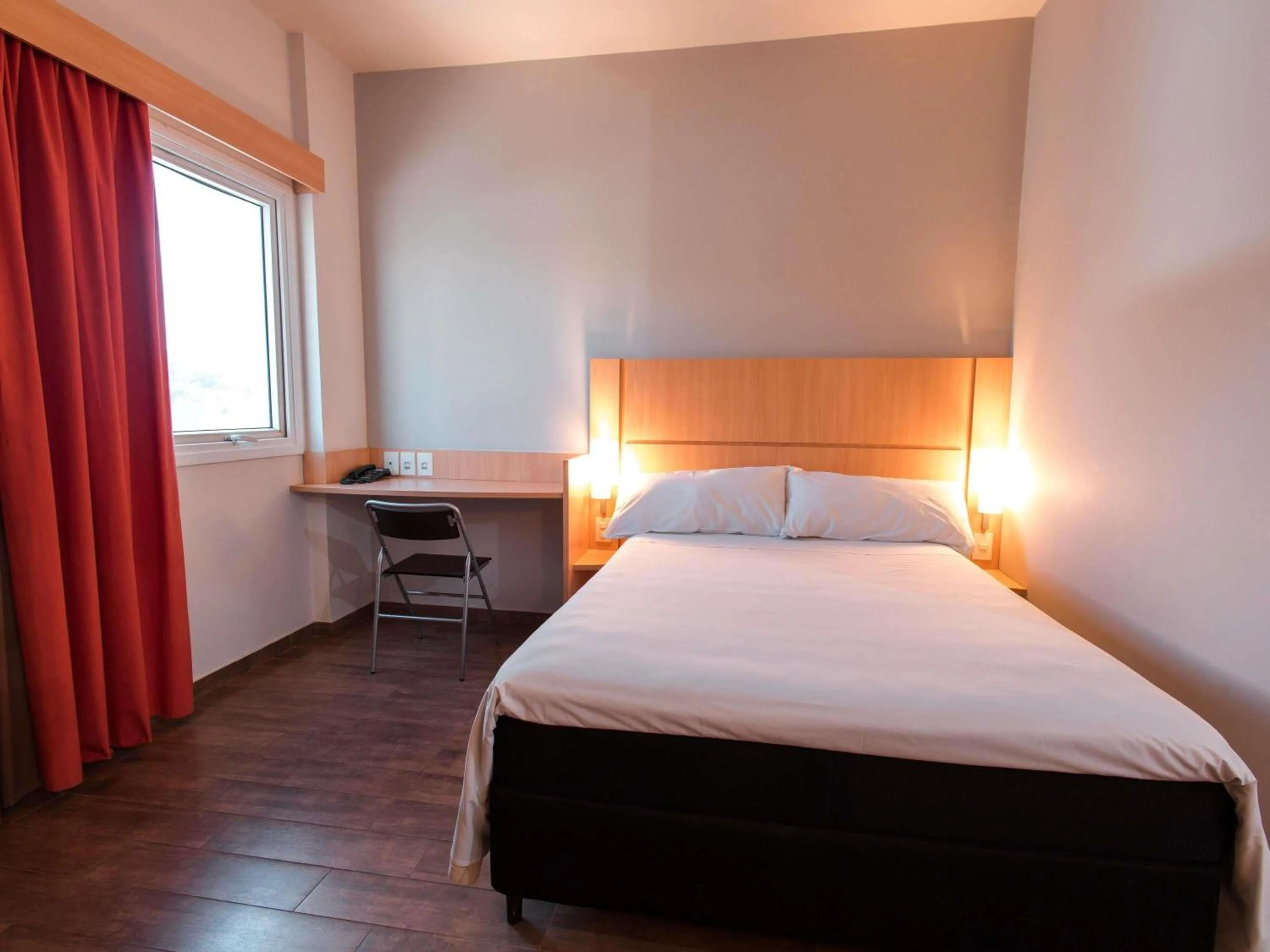 Bedroom, Bed in ibis Presidente Prudente Manoel Goulart