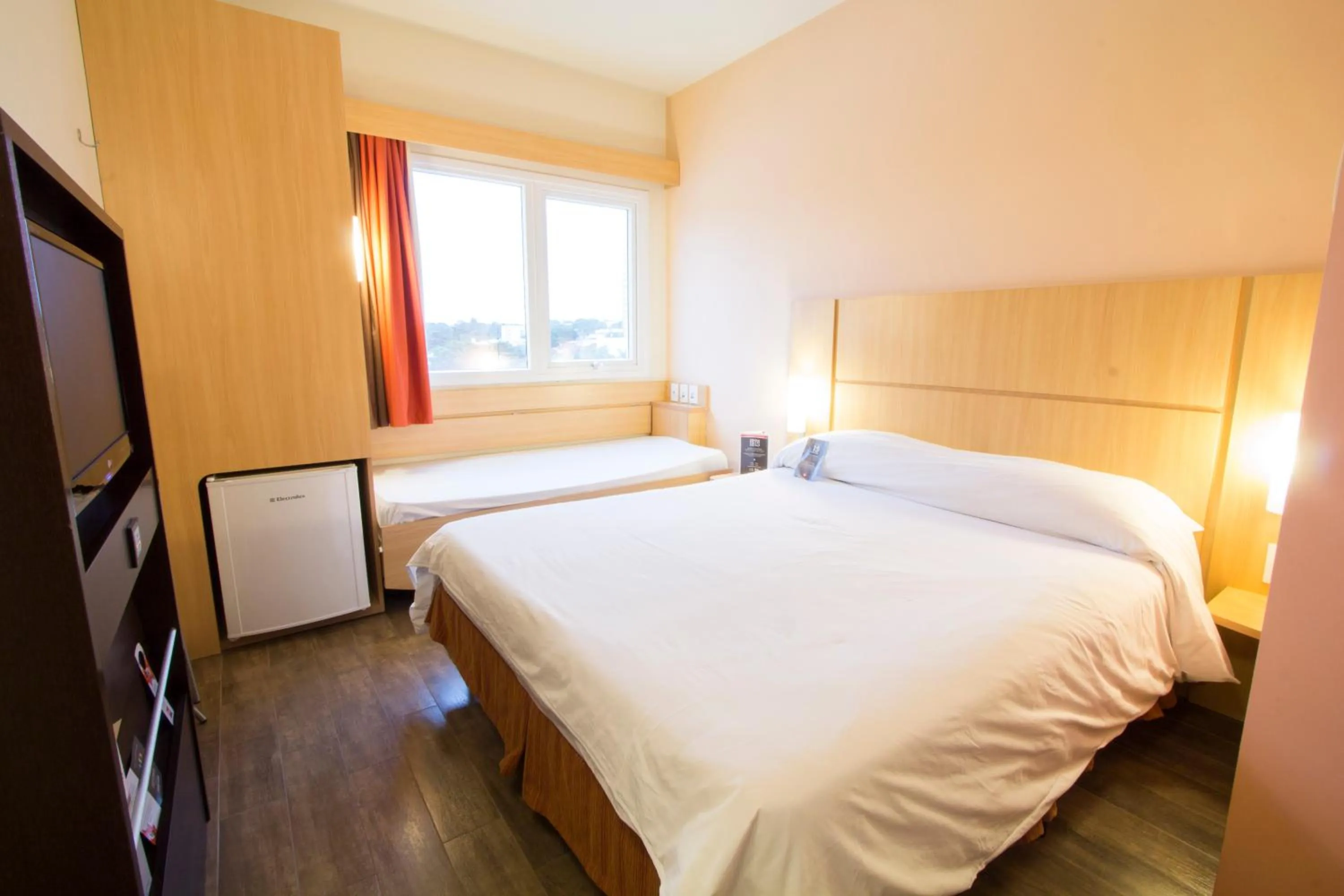 Property building, Bed in ibis Presidente Prudente Manoel Goulart