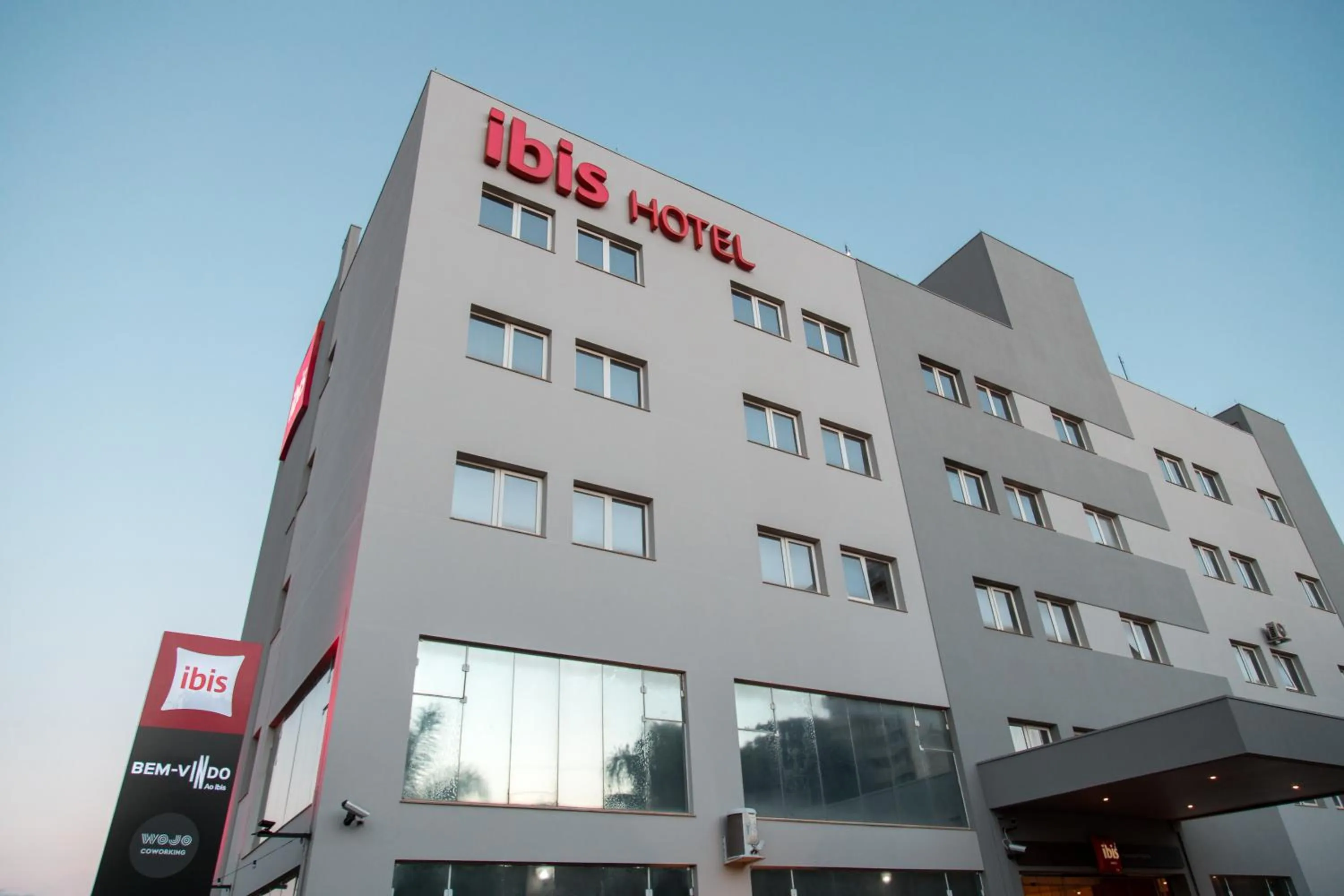 Property building in ibis Presidente Prudente Manoel Goulart