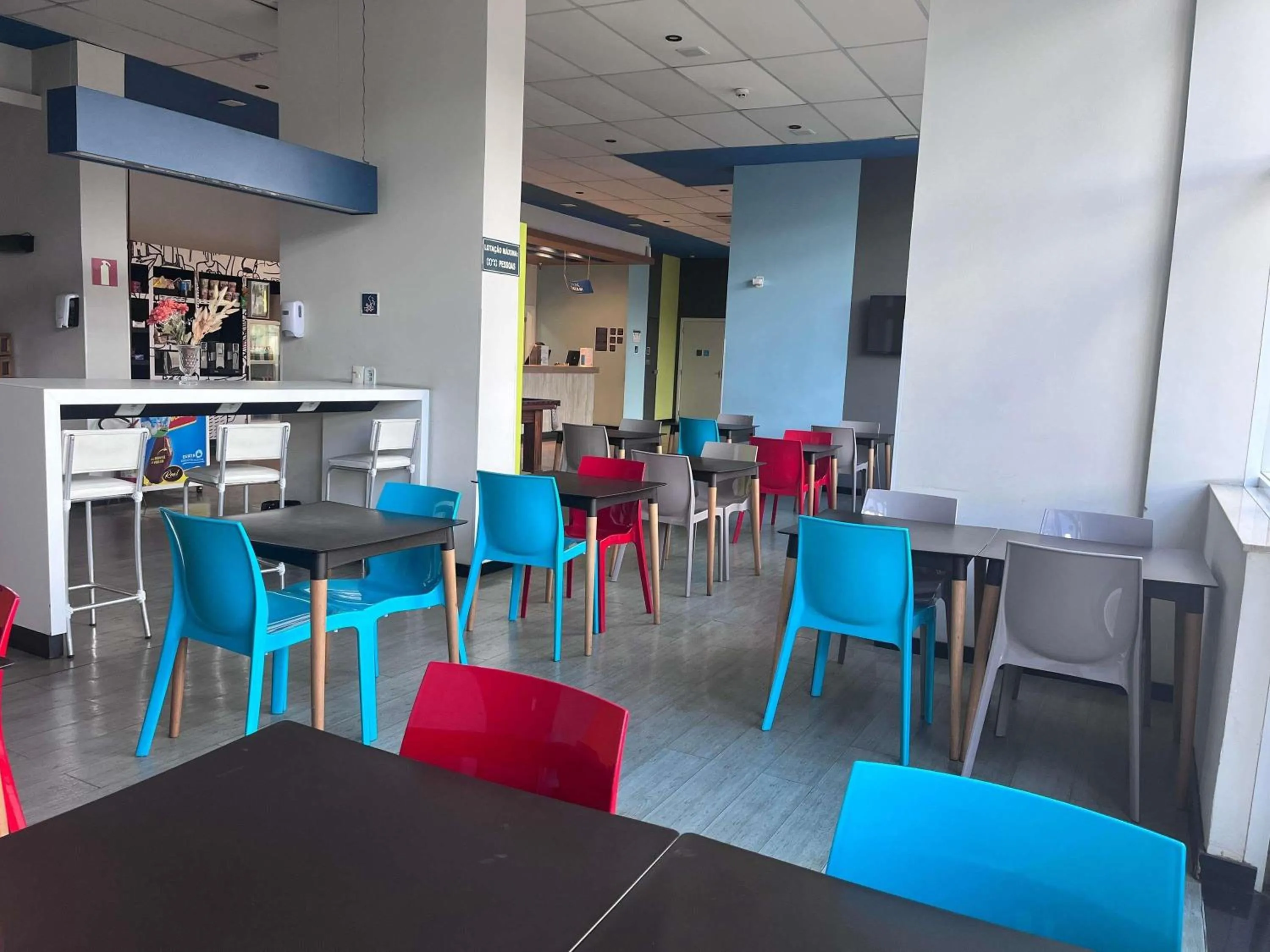 Restaurant/places to eat in ibis budget Manhuaçu