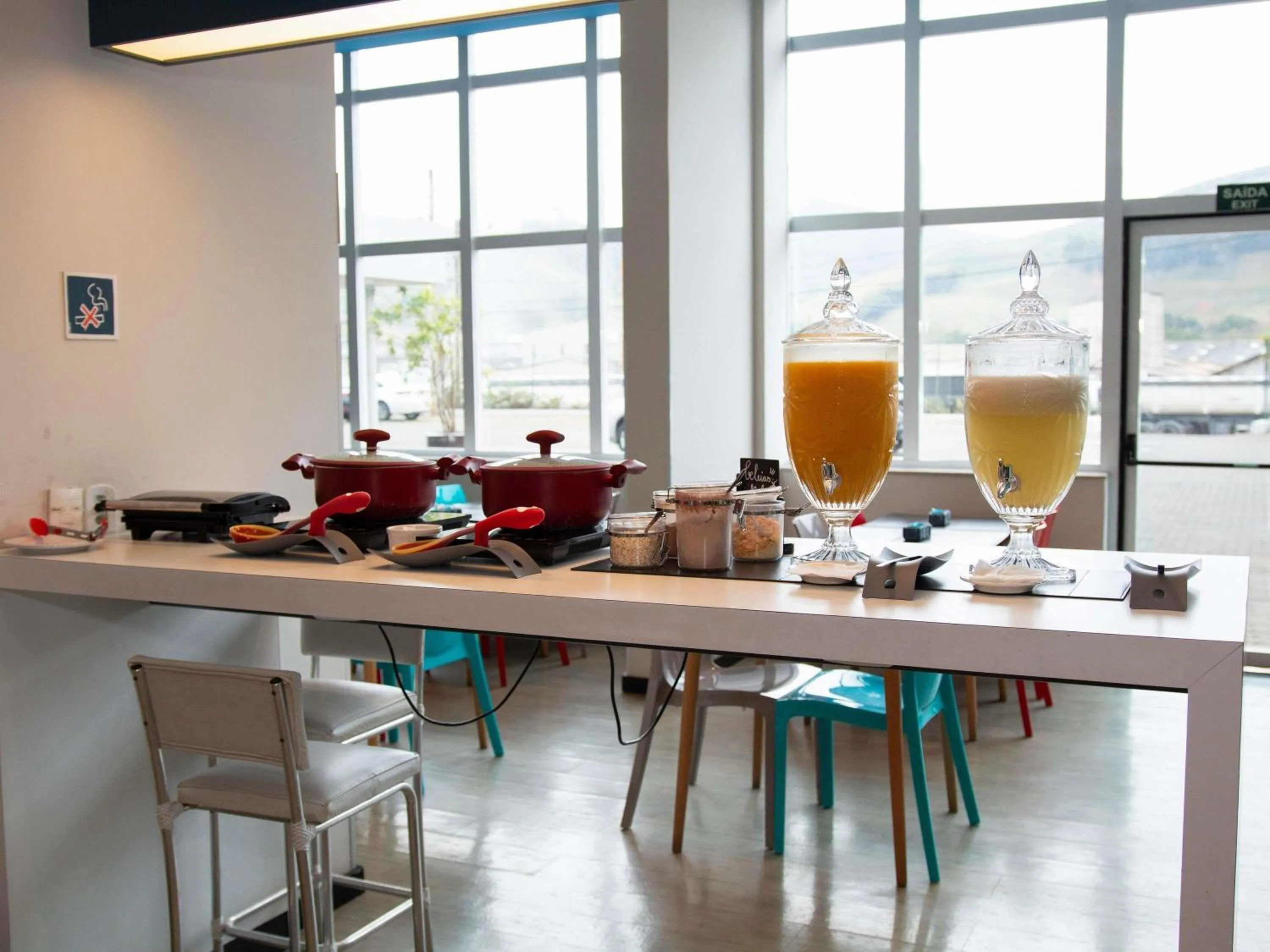 Restaurant/places to eat in ibis budget Manhuaçu