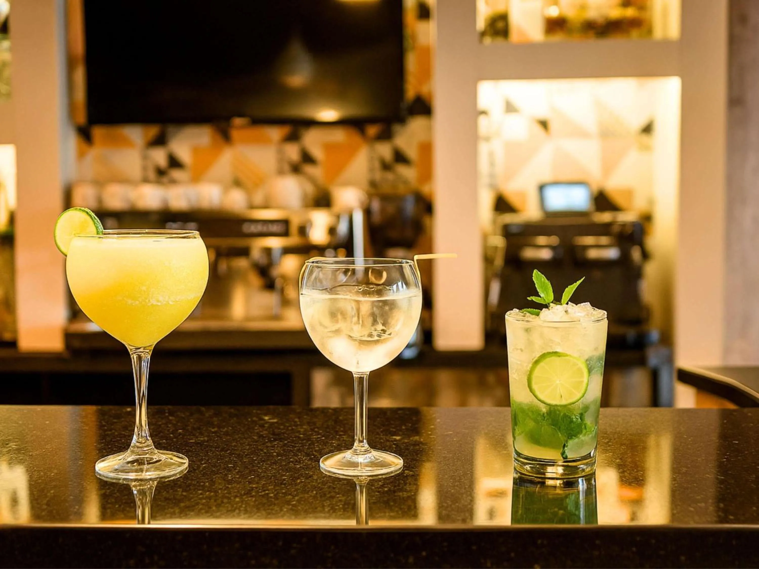 Lounge or bar in Mercure Sao Bernardo Do Campo