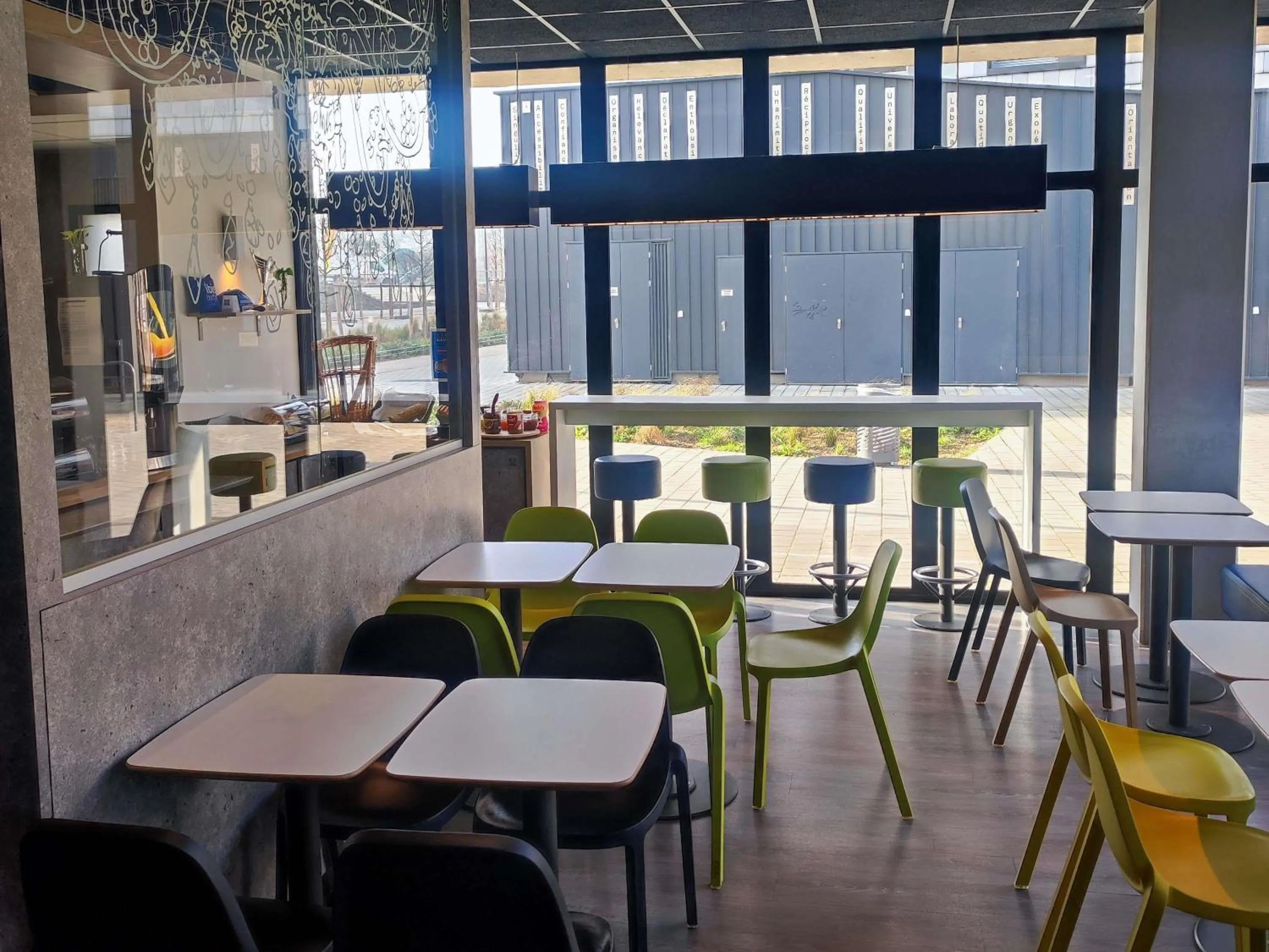 Restaurant/places to eat in Ibis Budget Amiens Centre Gare