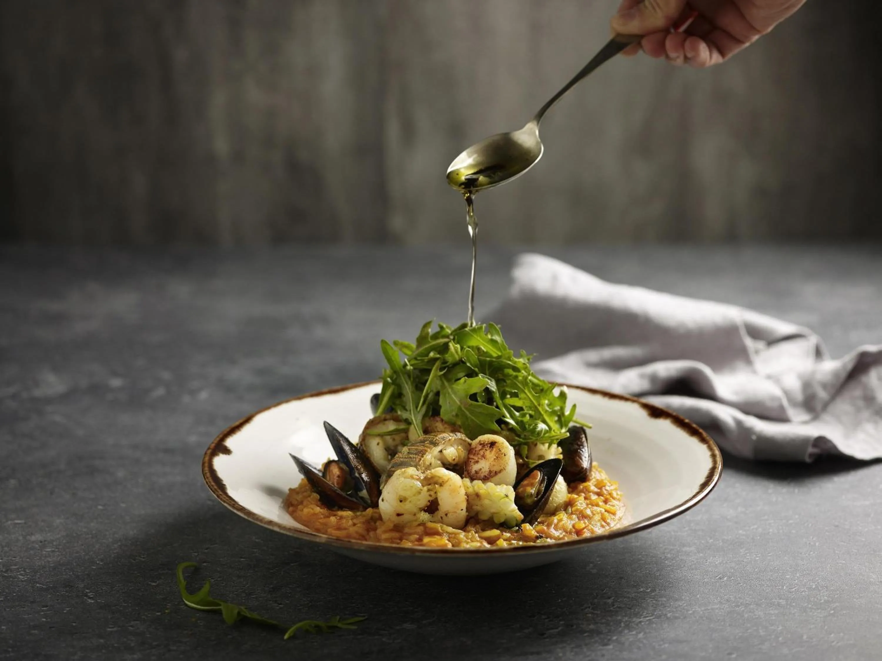 Restaurant/places to eat in Mercure Singapore On Stevens