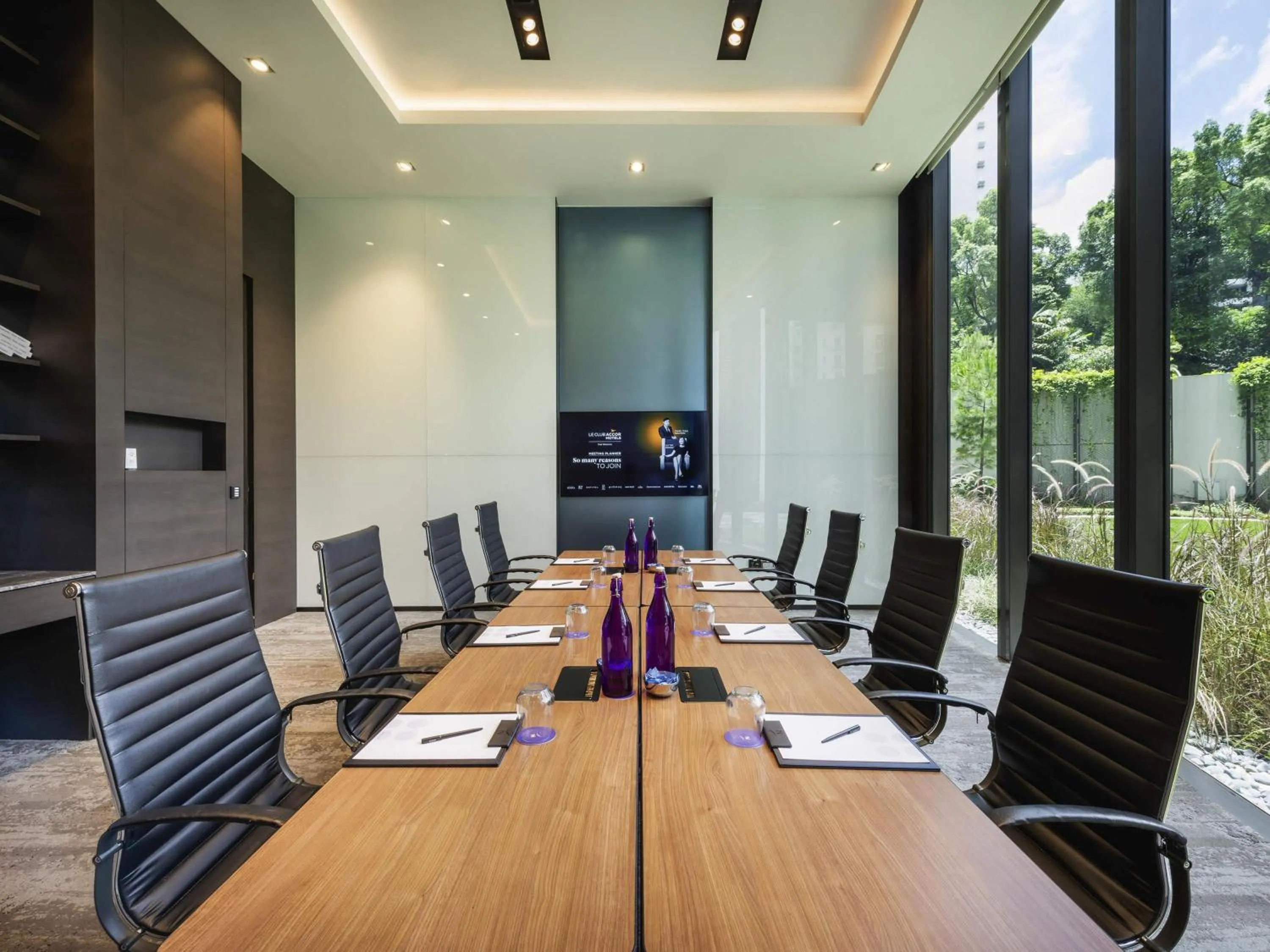Meeting/conference room in Mercure Singapore On Stevens