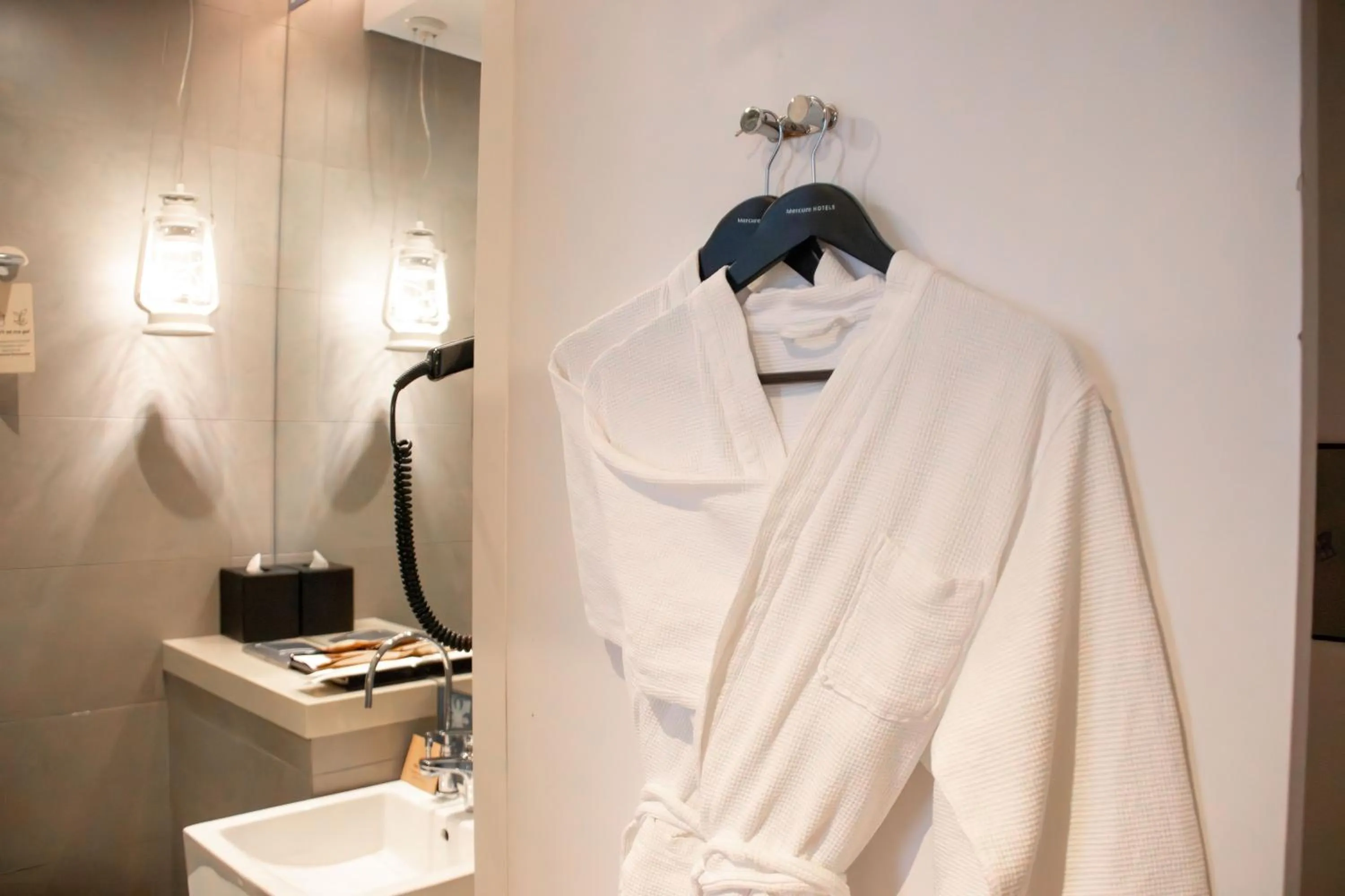 Bathroom in Mercure Singapore On Stevens