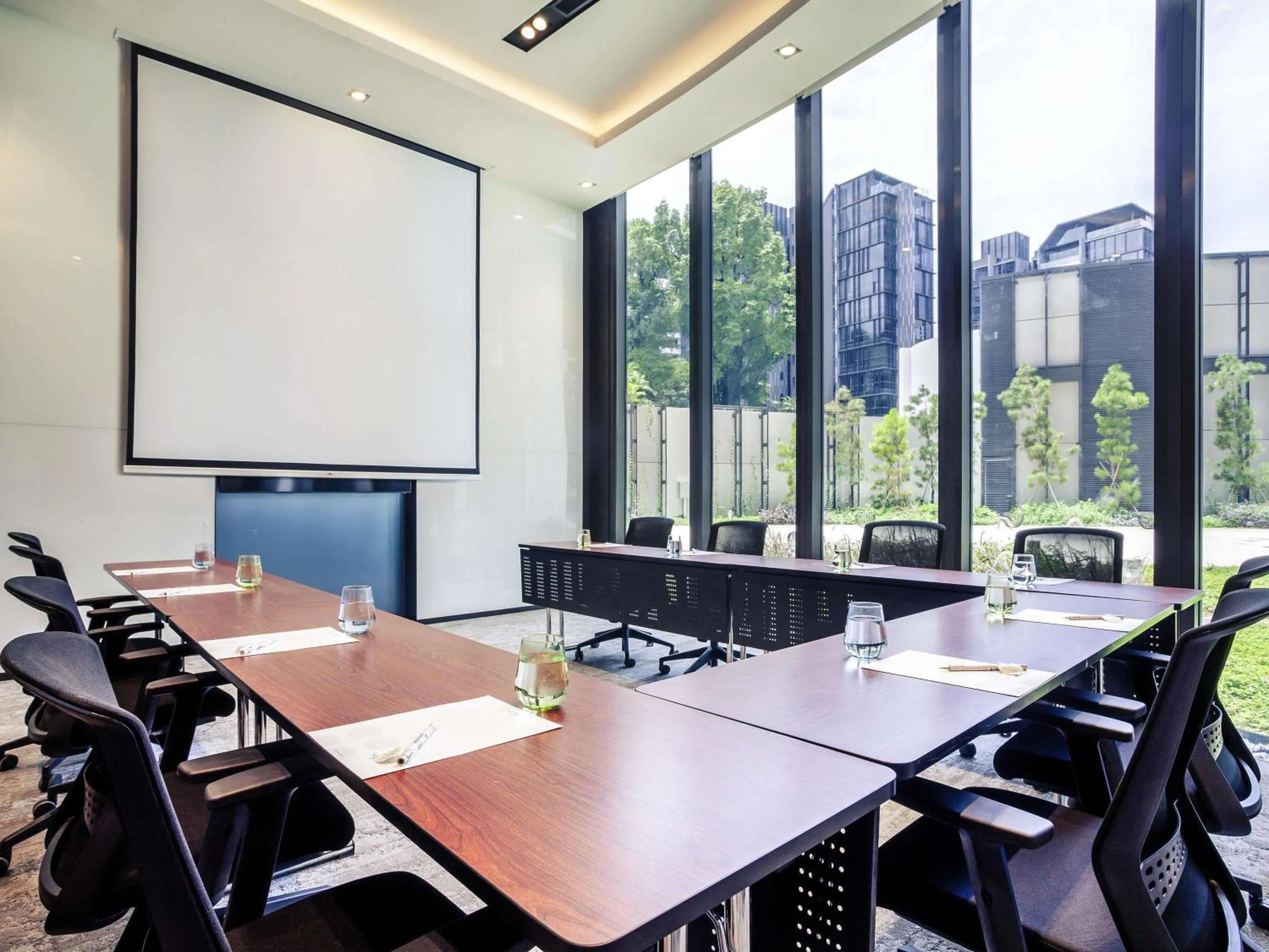 Business facilities in Mercure Singapore On Stevens