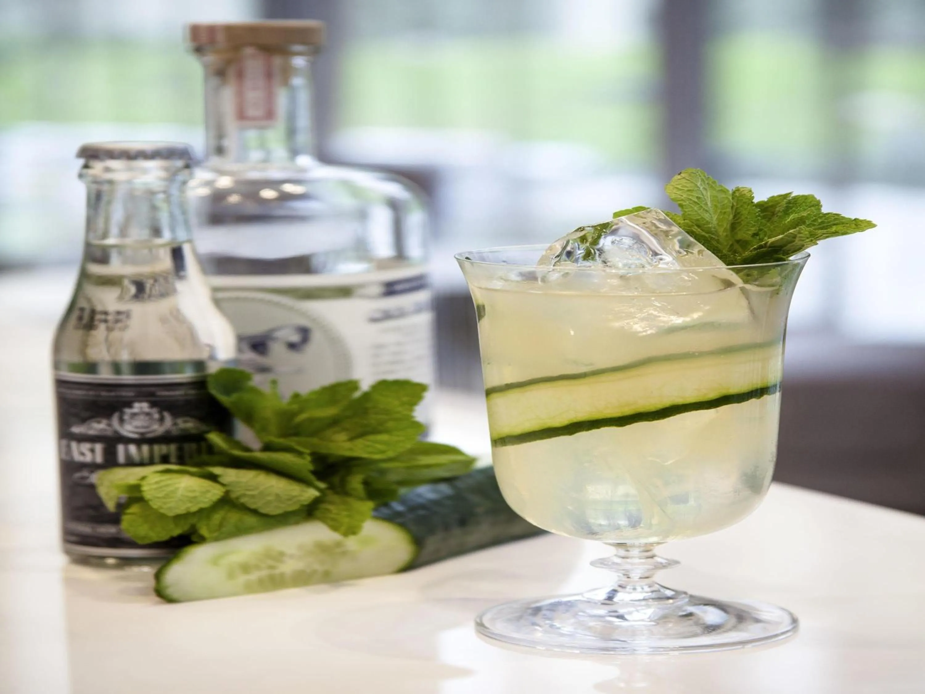 Lounge or bar in Novotel Singapore On Stevens