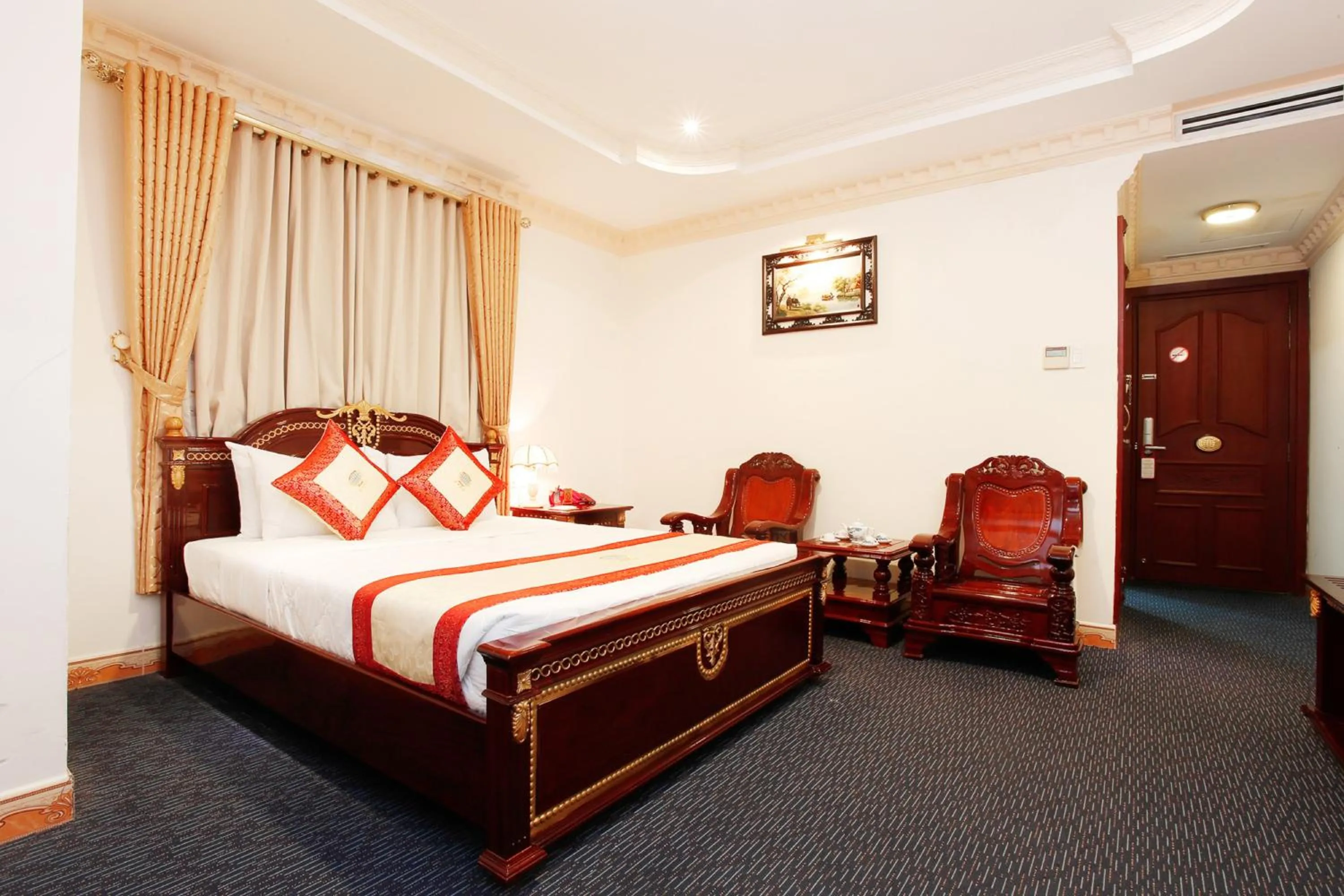 Bed in New Pacific Hotel