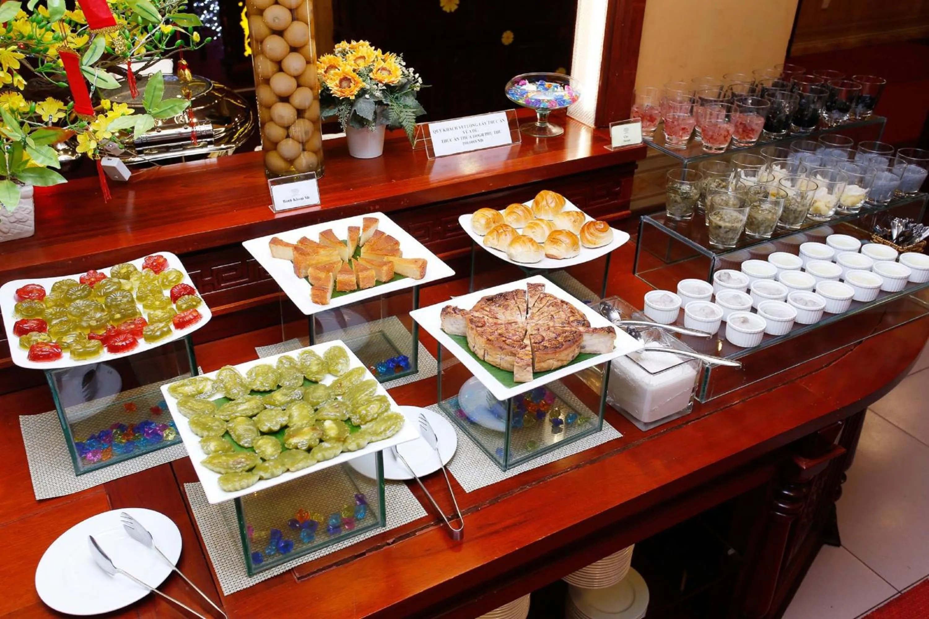 Food in New Pacific Hotel