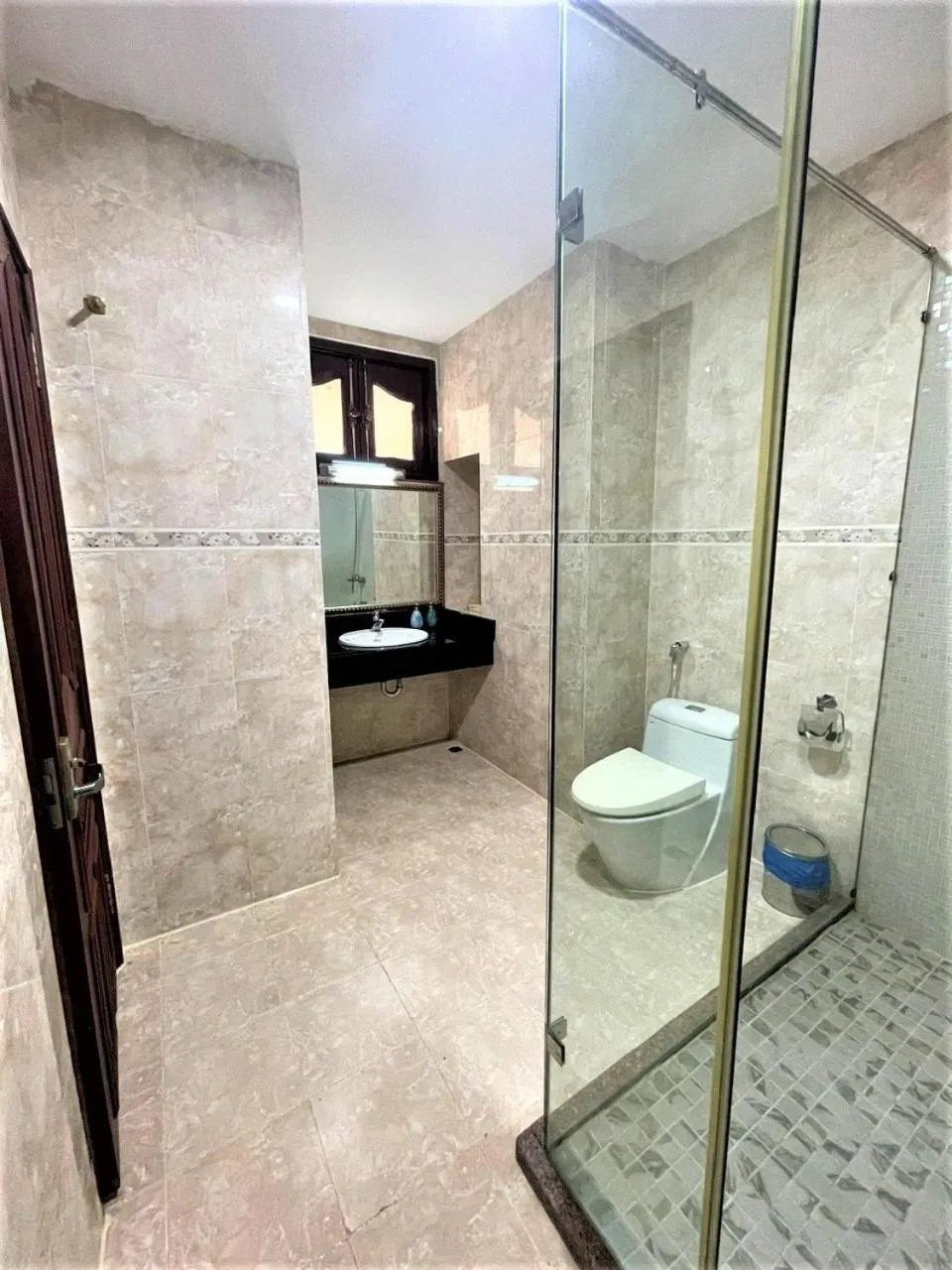 Shower in New Pacific Hotel