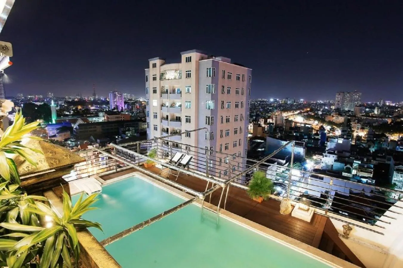 City view in New Pacific Hotel