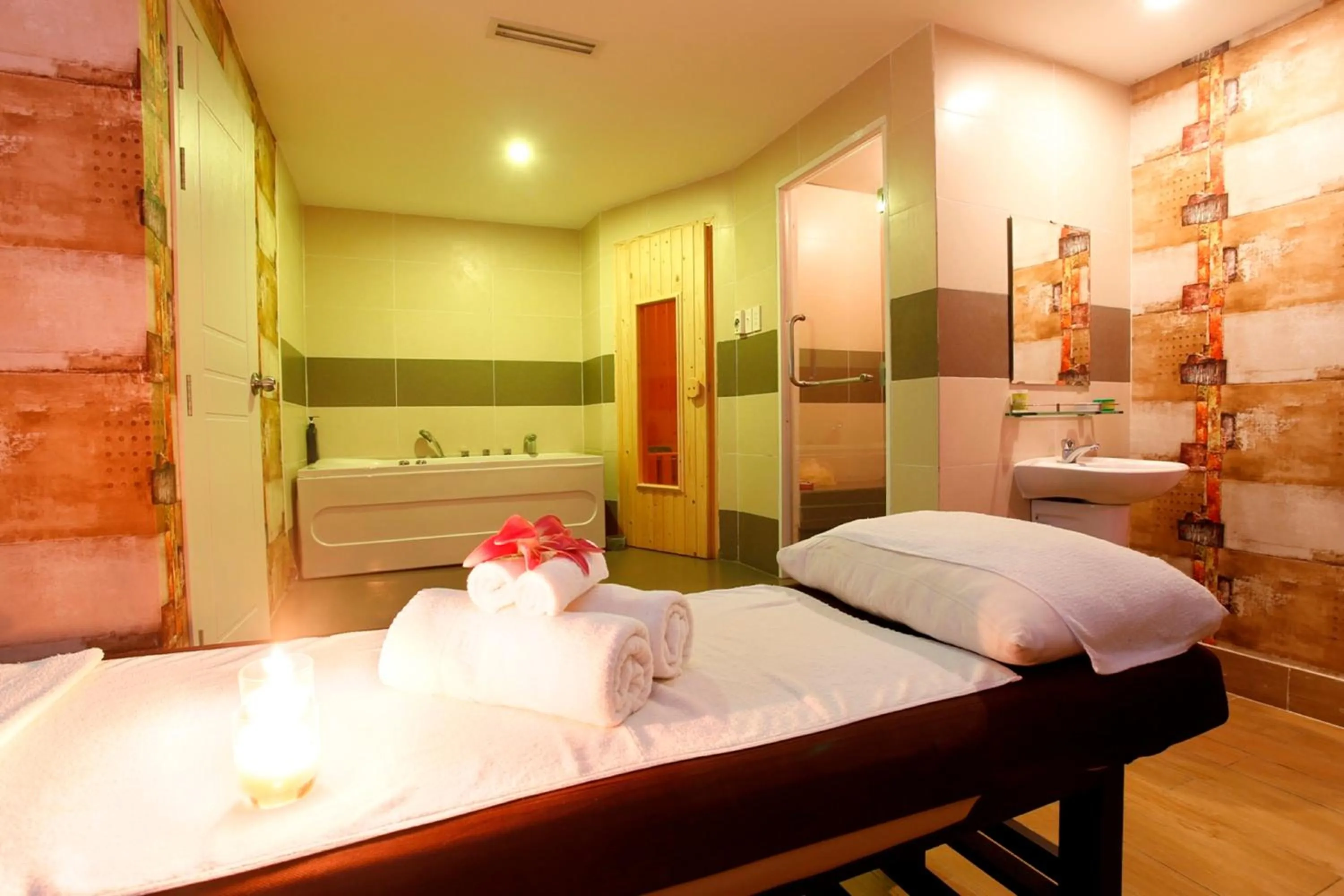 Massage, Bed in New Pacific Hotel