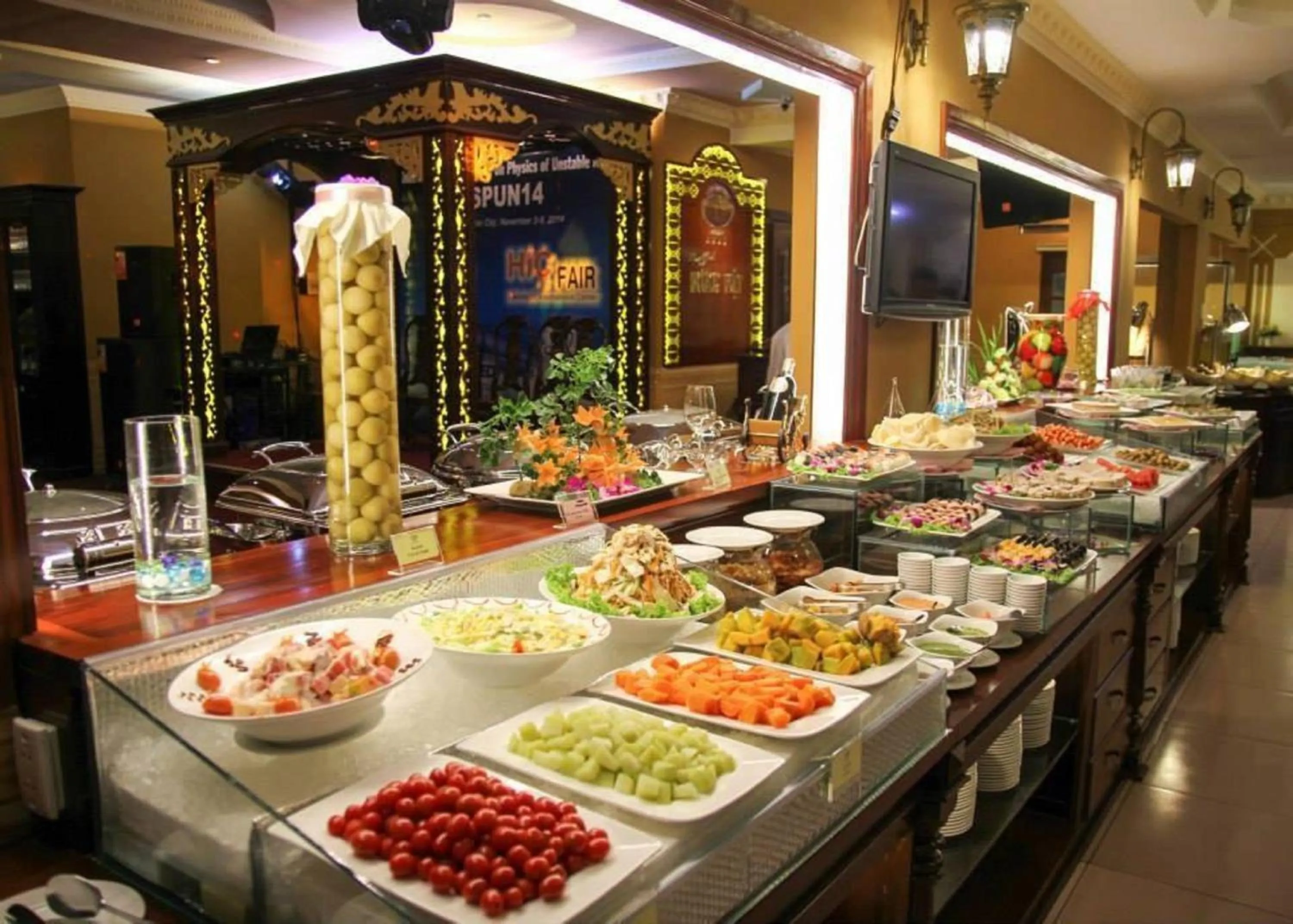 Food in New Pacific Hotel