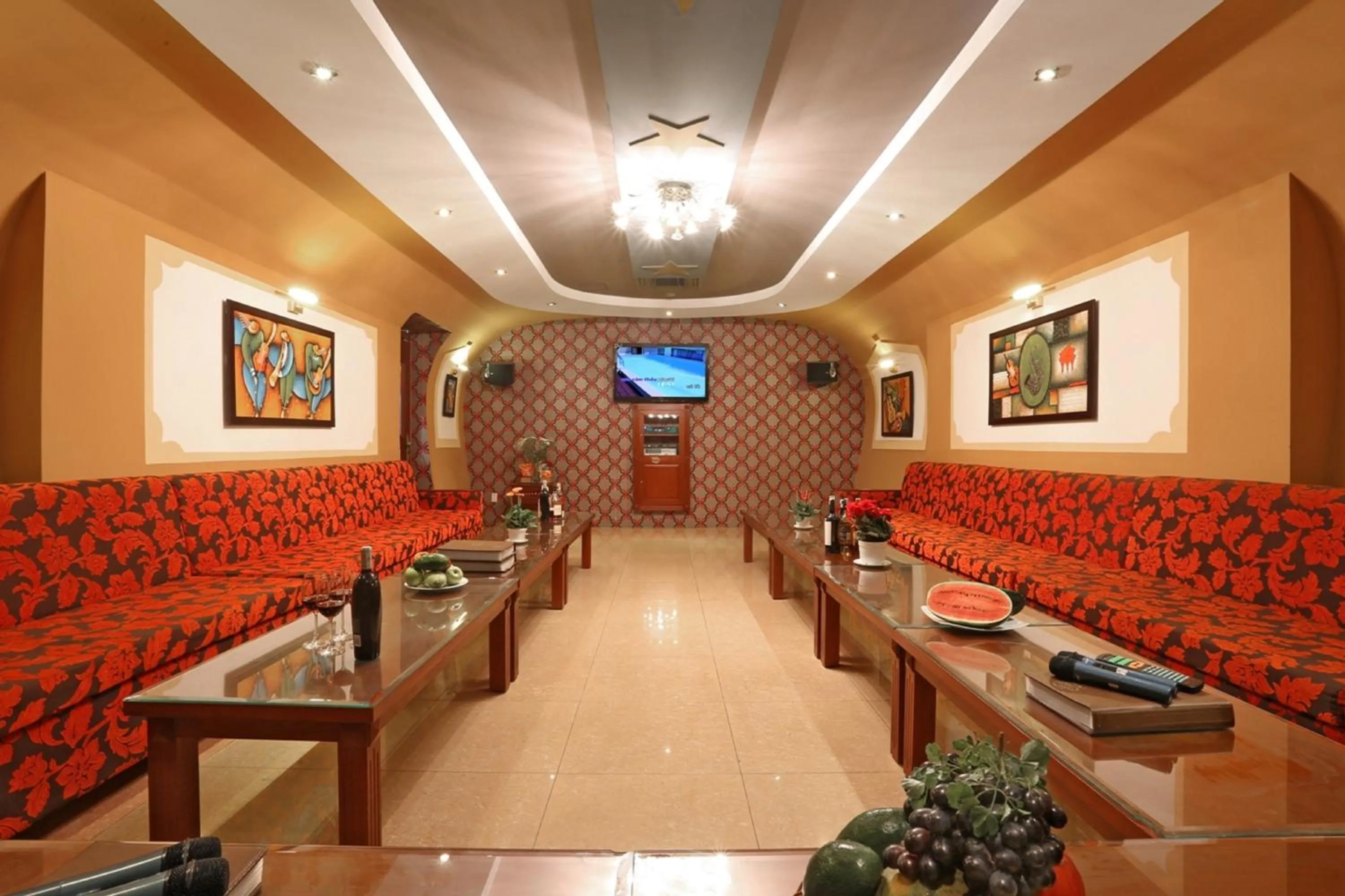 Communal lounge/ TV room in New Pacific Hotel