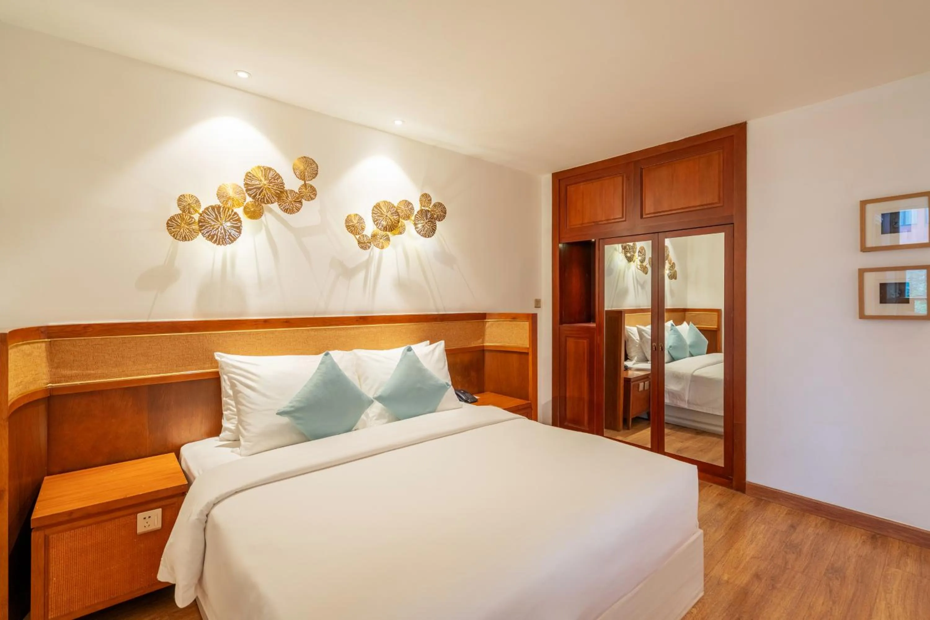 Bed in A&EM Art Hotel