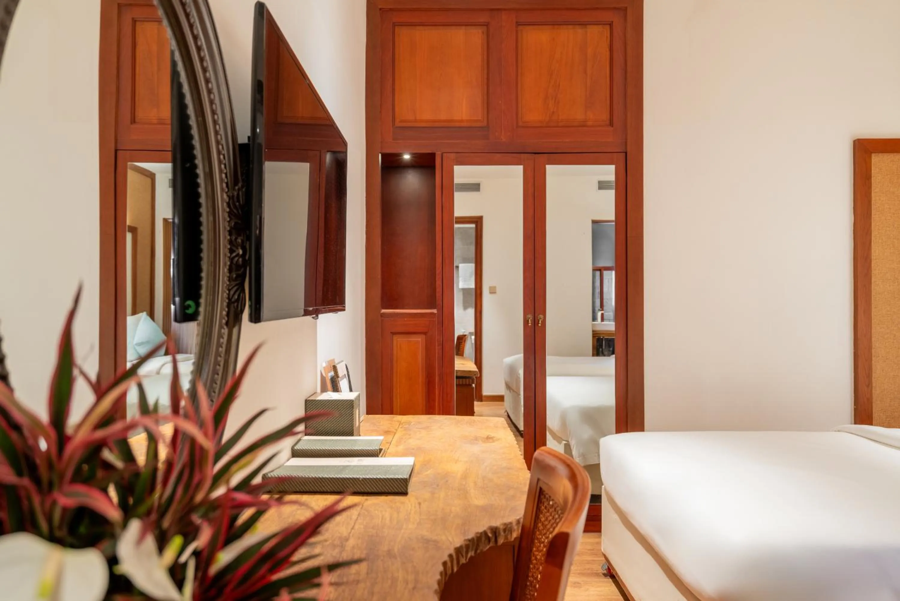 minibar, Bed in A&EM Art Hotel