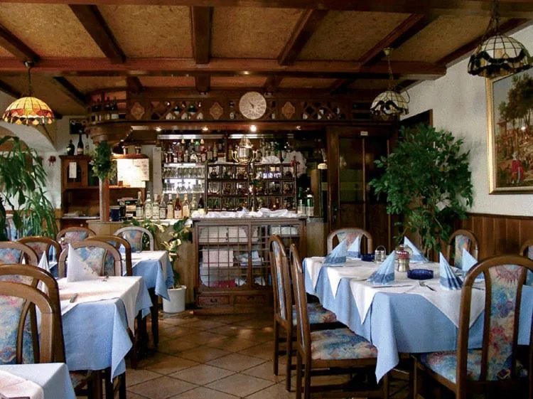 Restaurant/places to eat in Hotel Drei Könige