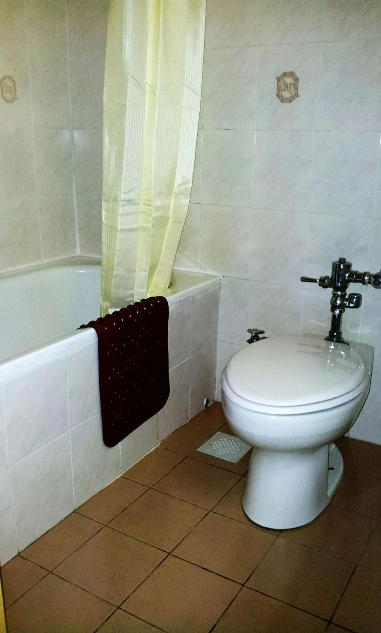 Toilet in Hotel Grand Continental Kuantan