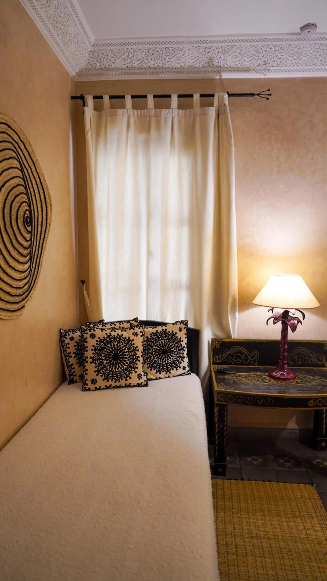 Bedroom, Bed in Monriad