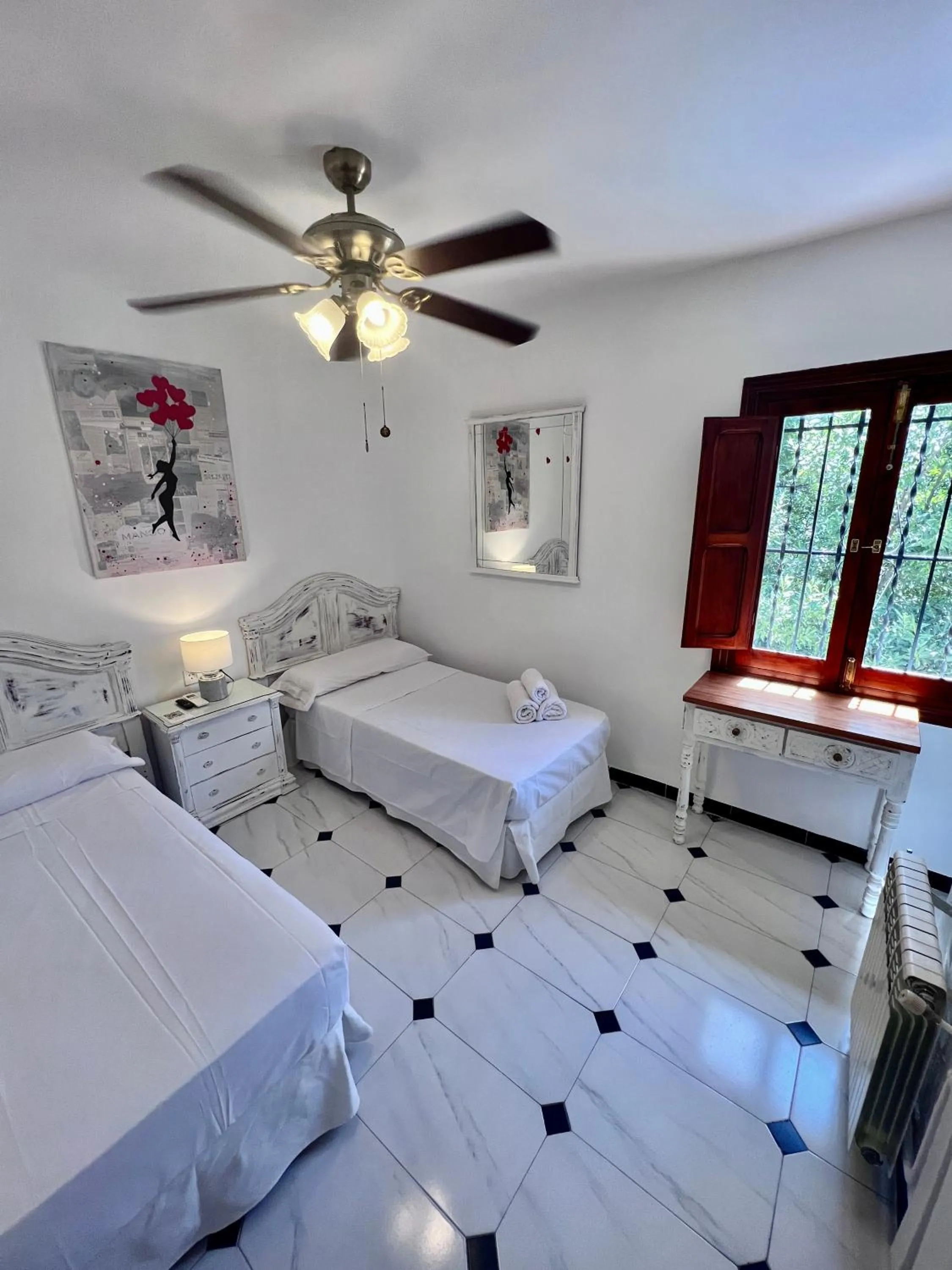 Photo of the whole room, Bed in Hotelito Suecia