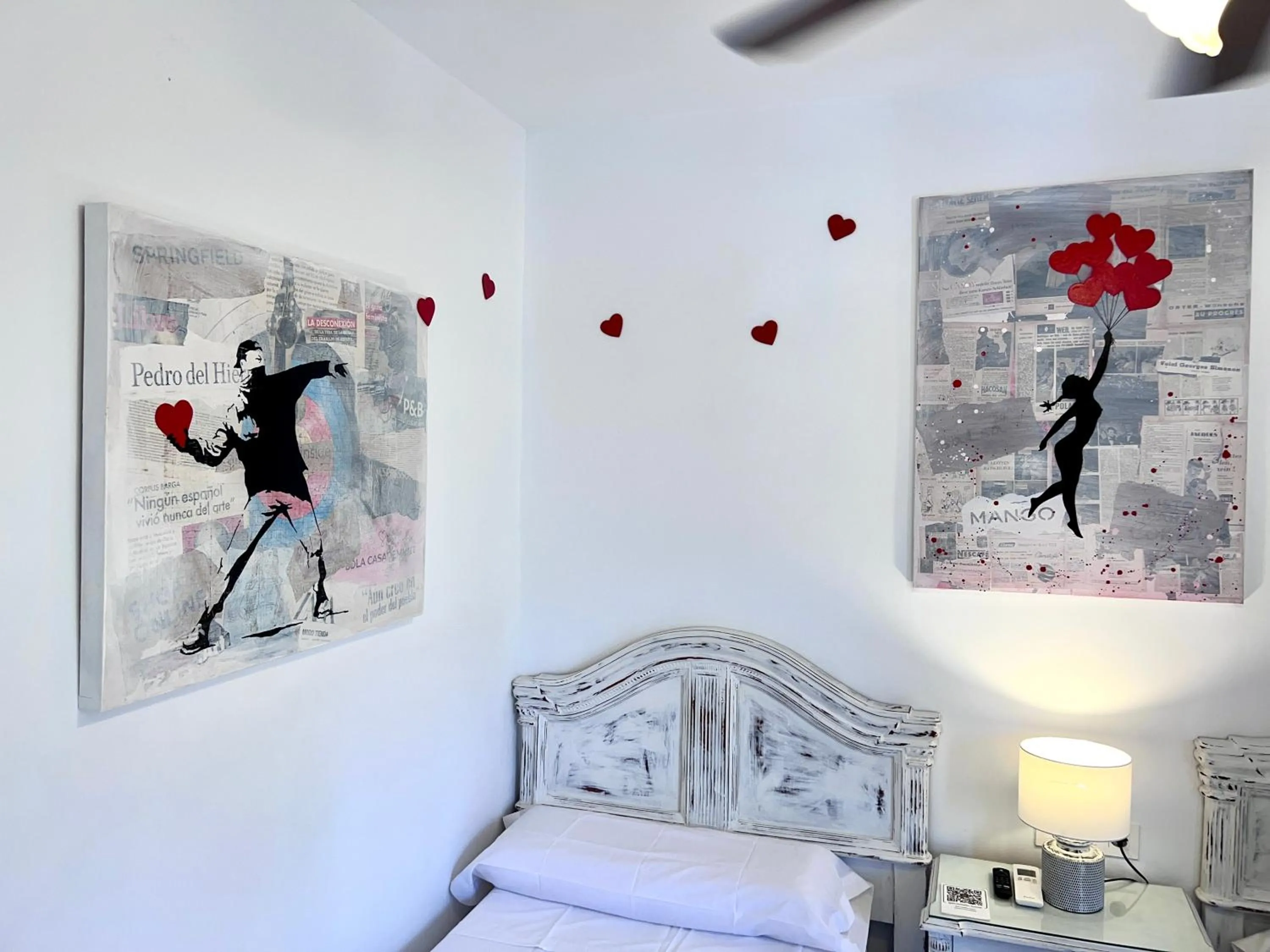 Decorative detail, Bed in Hotelito Suecia