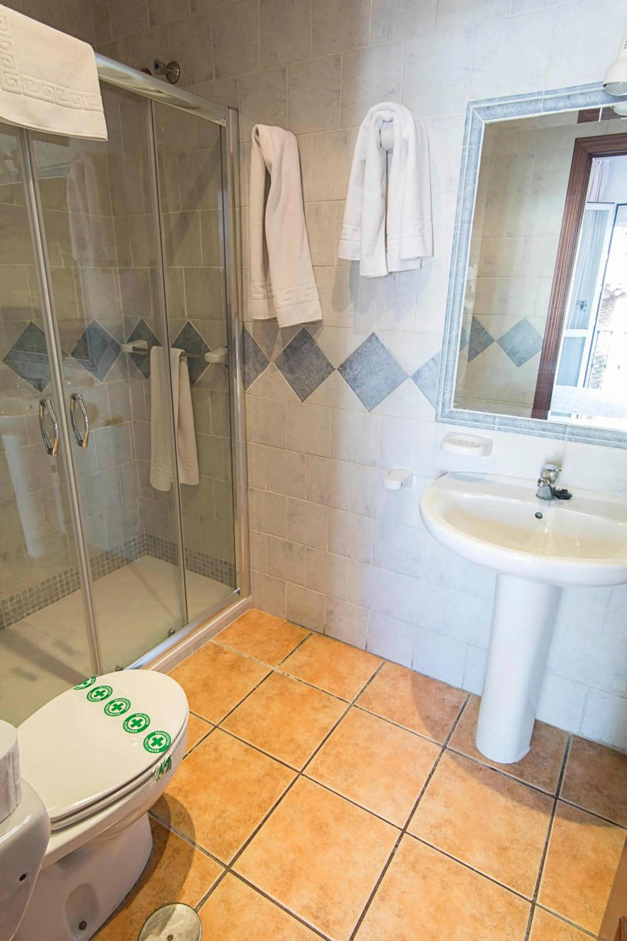 Bathroom in Hostal Marissal by Dorobe