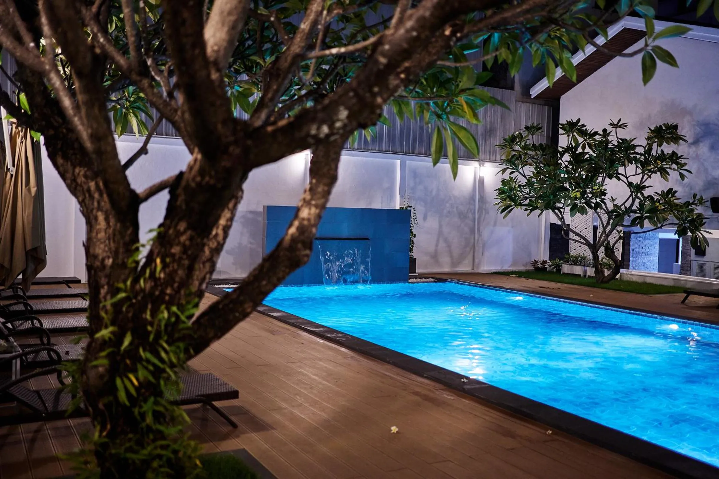 Swimming pool in Le Charme Vientiane Hotel