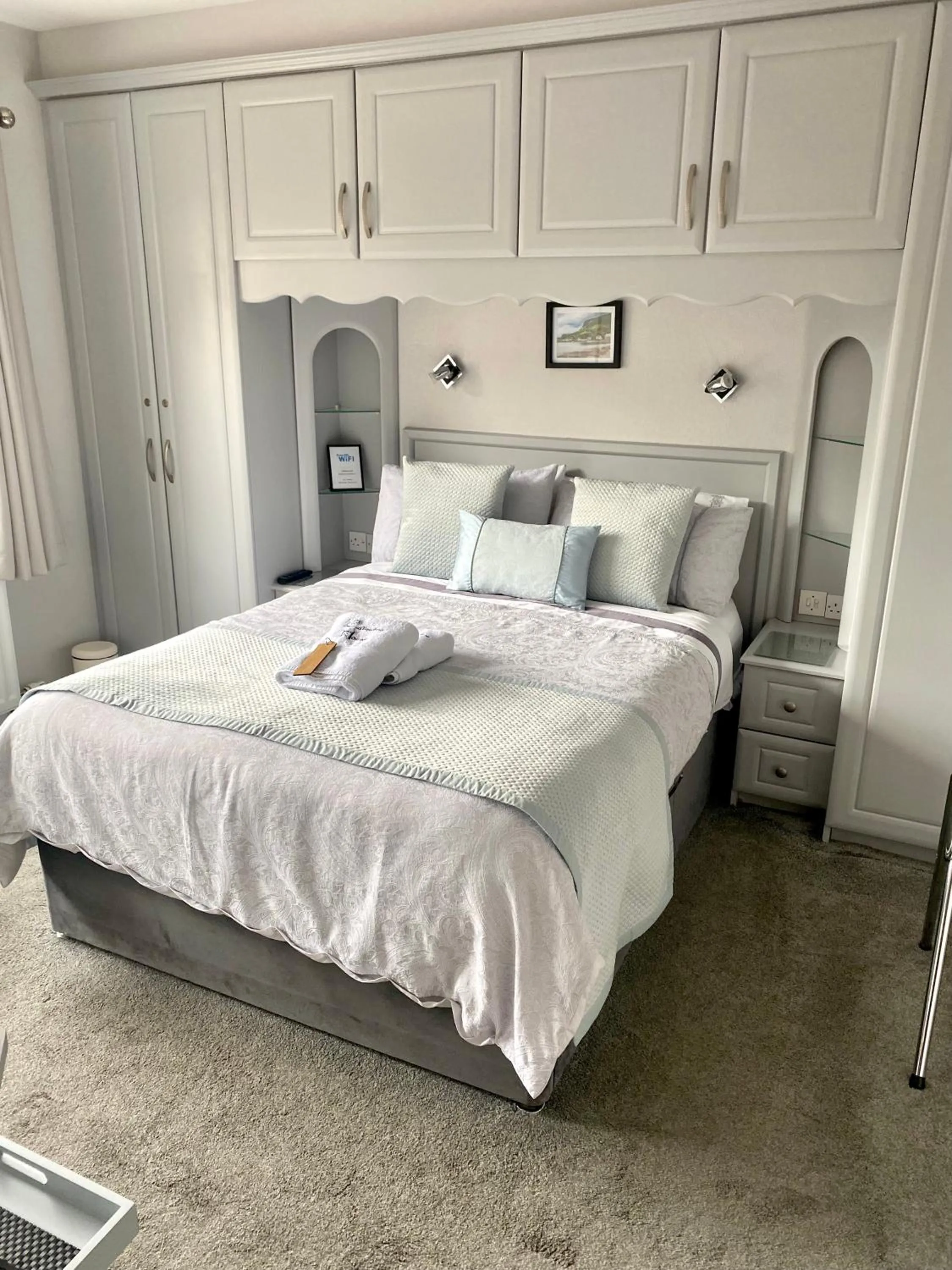 Bedroom, Bed in Cullentra House