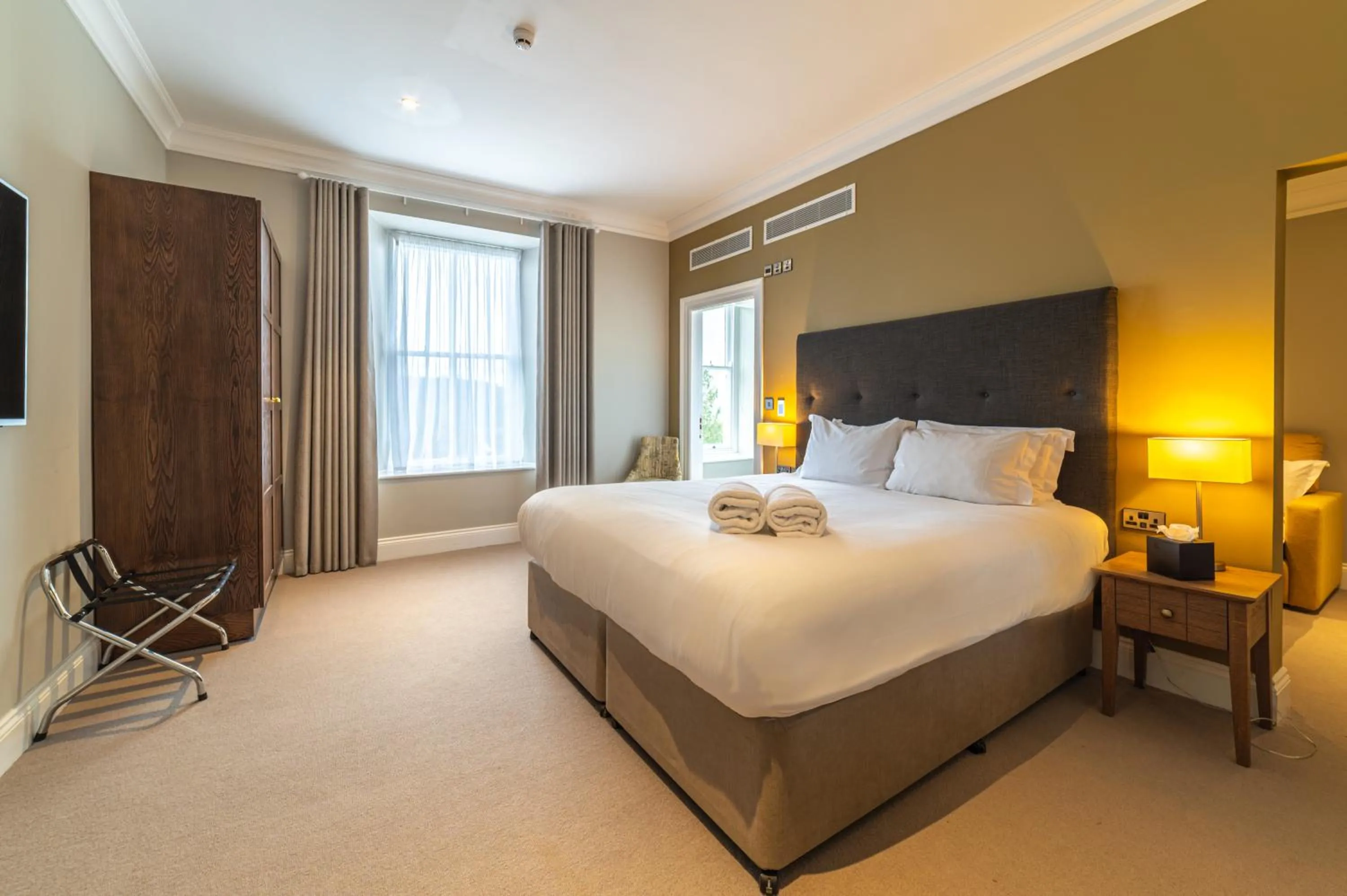 Photo of the whole room, Bed in The Ro Hotel Windermere