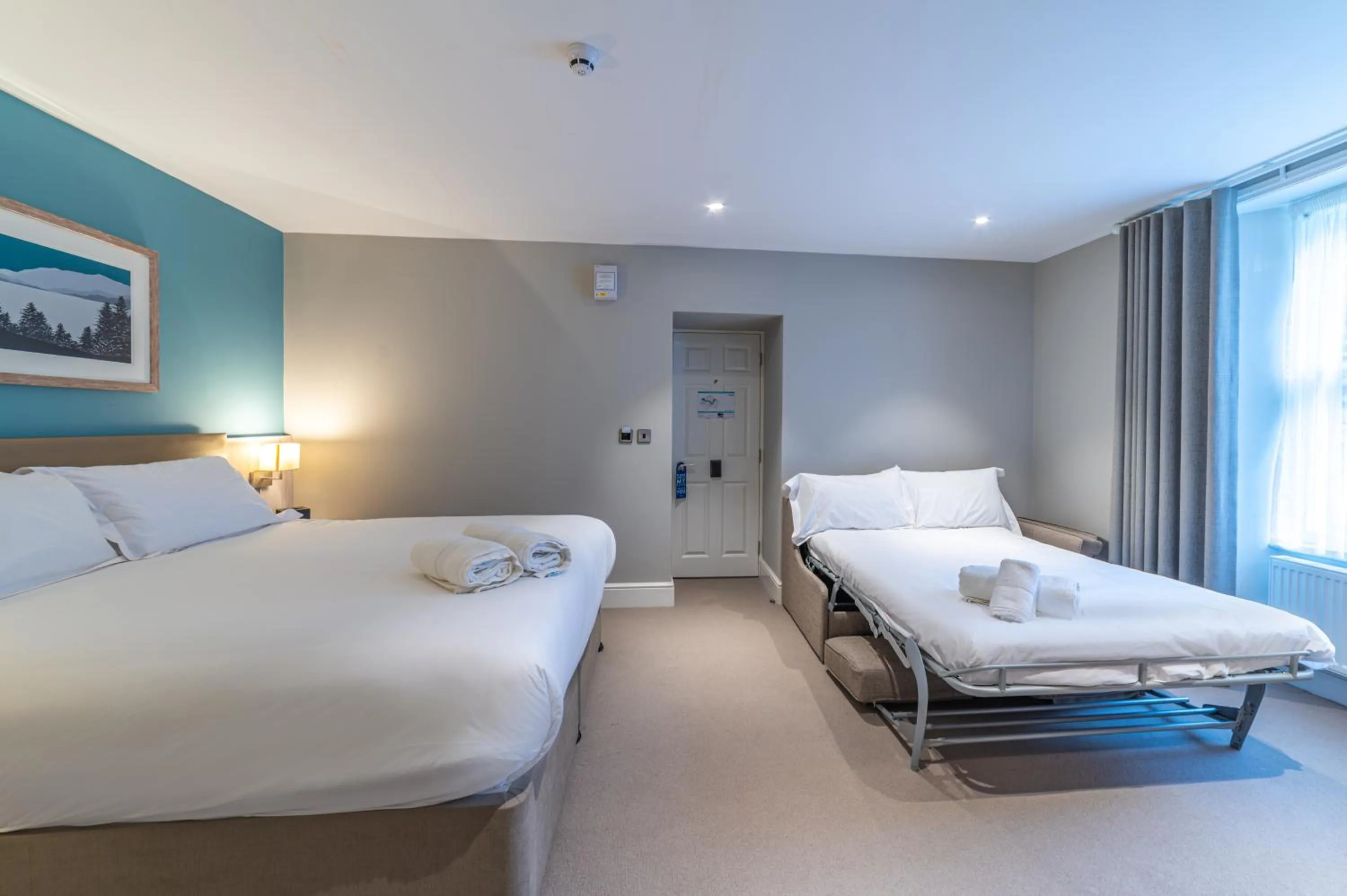 Photo of the whole room, Bed in The Ro Hotel Windermere