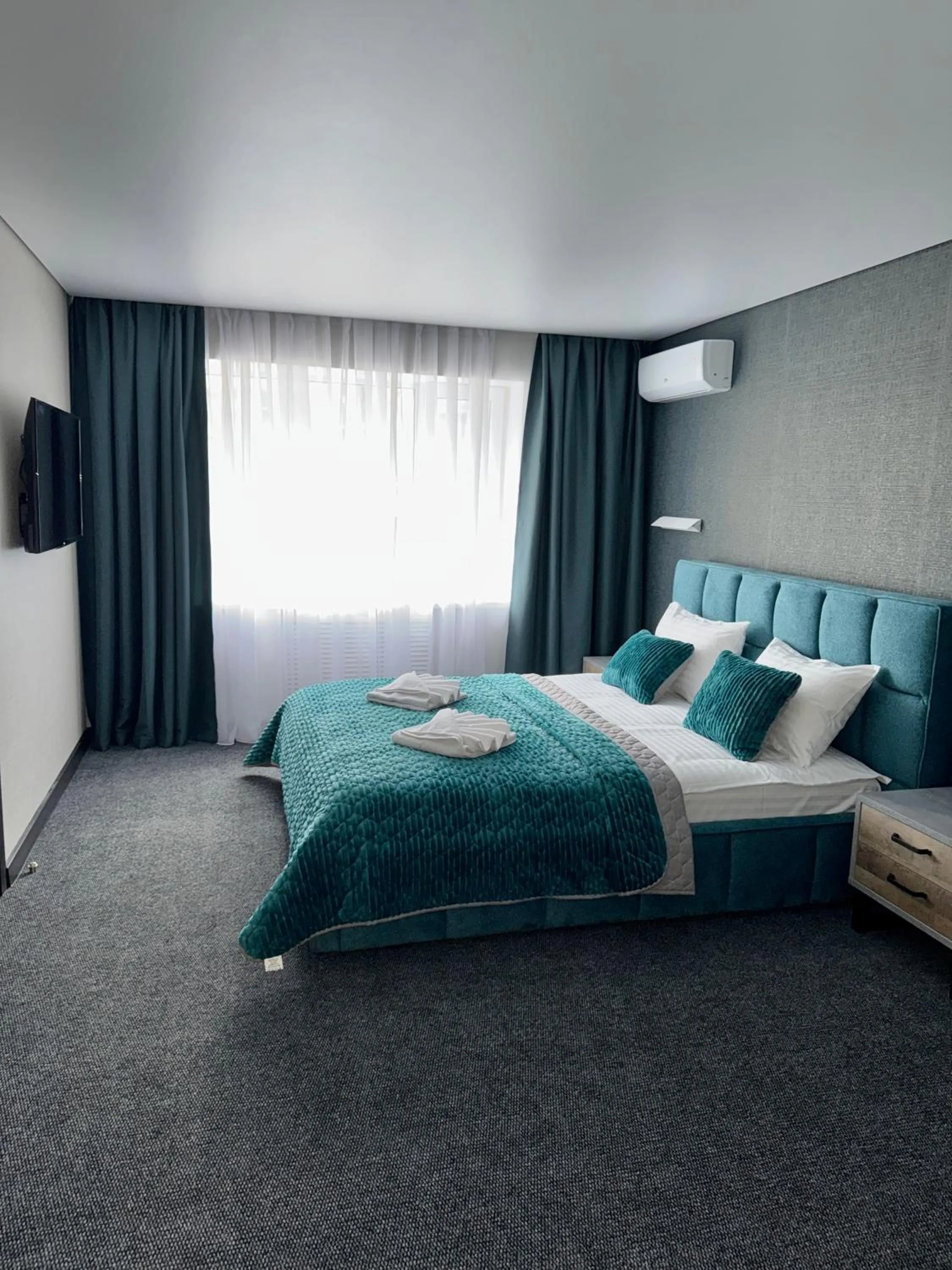 Photo of the whole room, Bed in Hotel Nivki