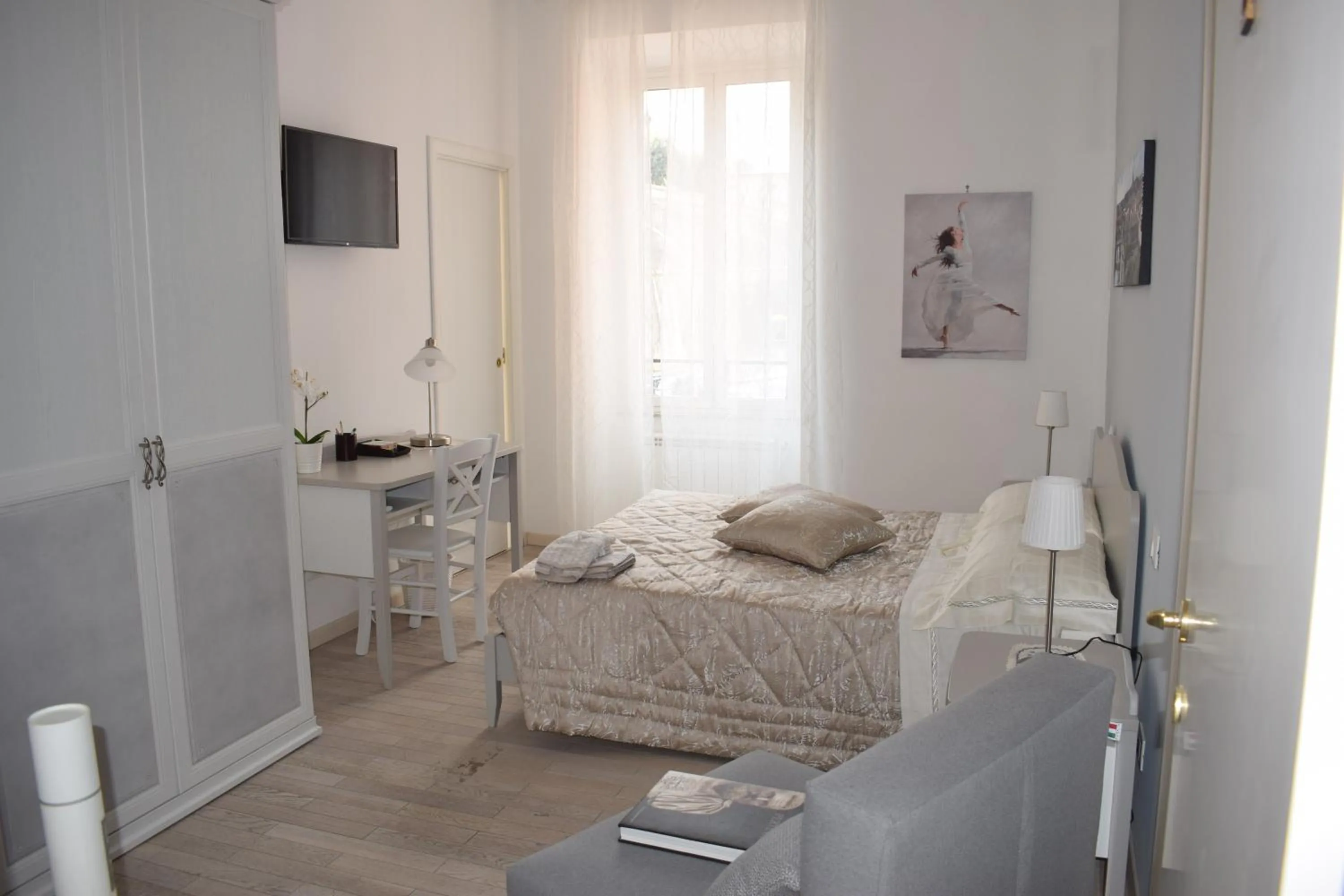 Landmark view, Bed in My Bed Vatican Museum