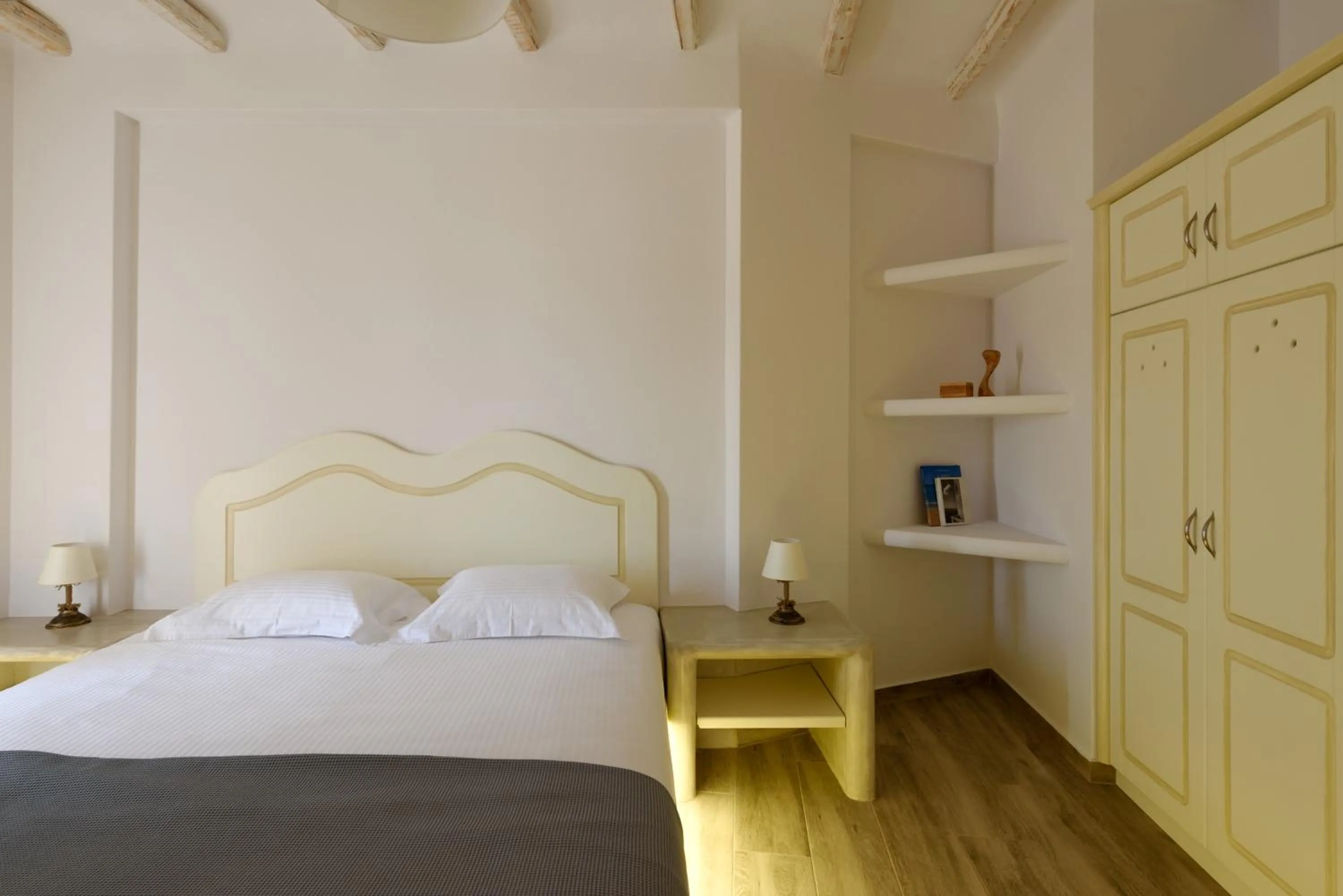 Bed in Ikies Santo Filoxenia Apartments