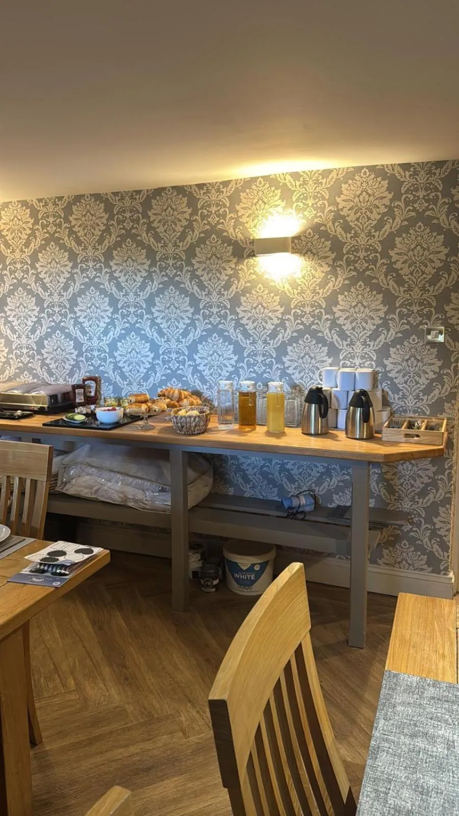 Breakfast in Regency House