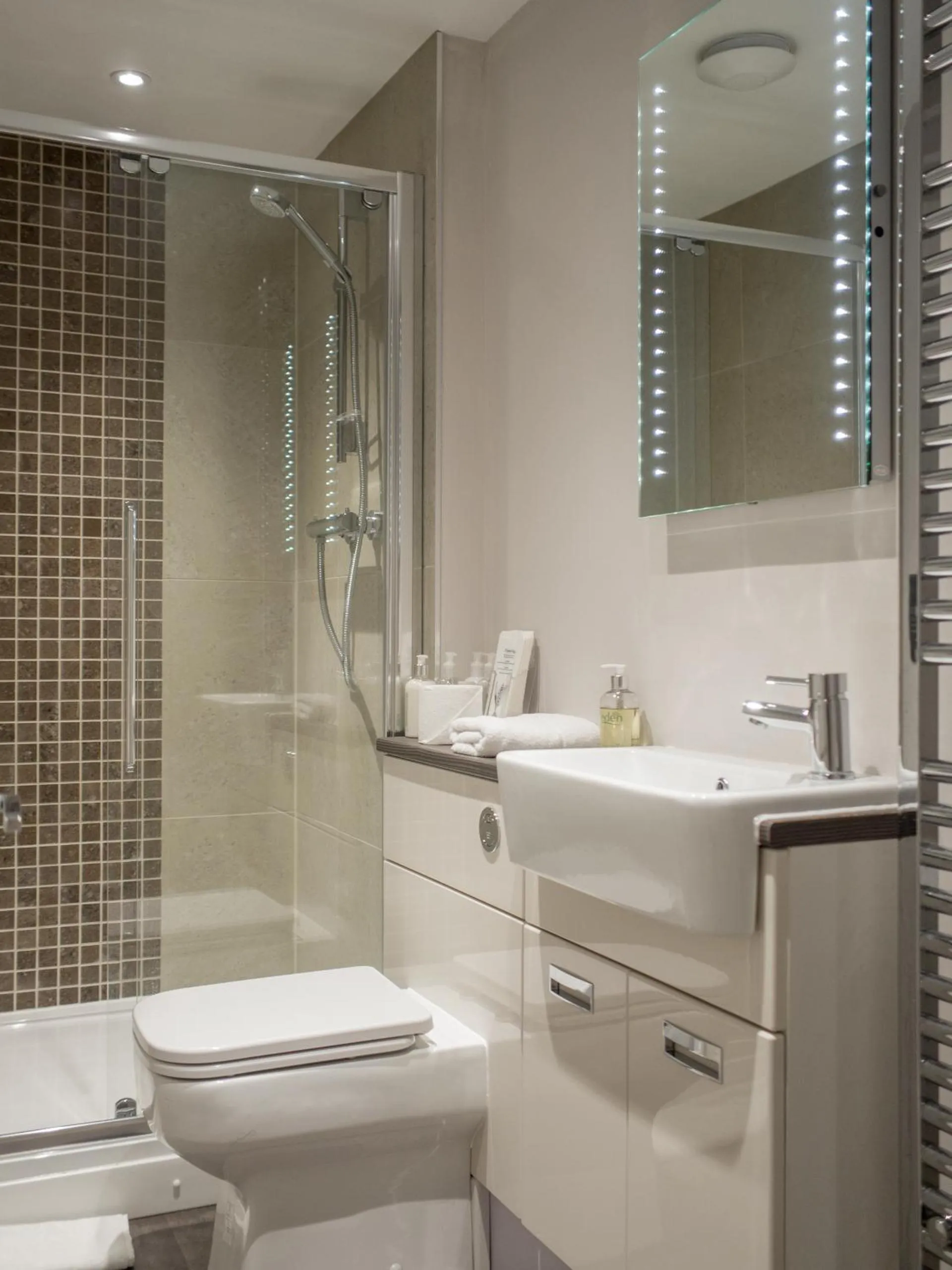 Bathroom in Regency House