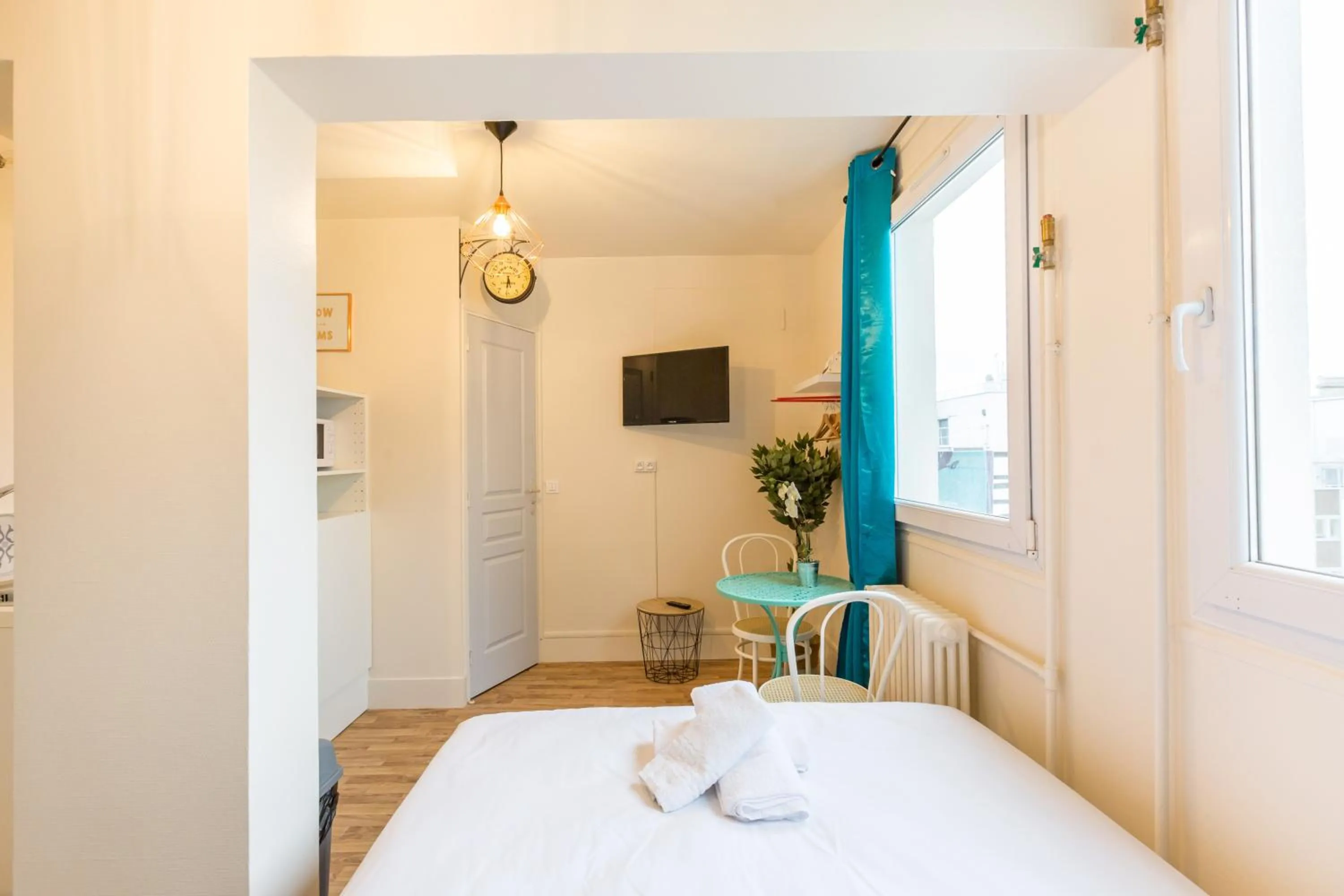 Bedroom, Bed in WS Champs Elysées - Ponthieu