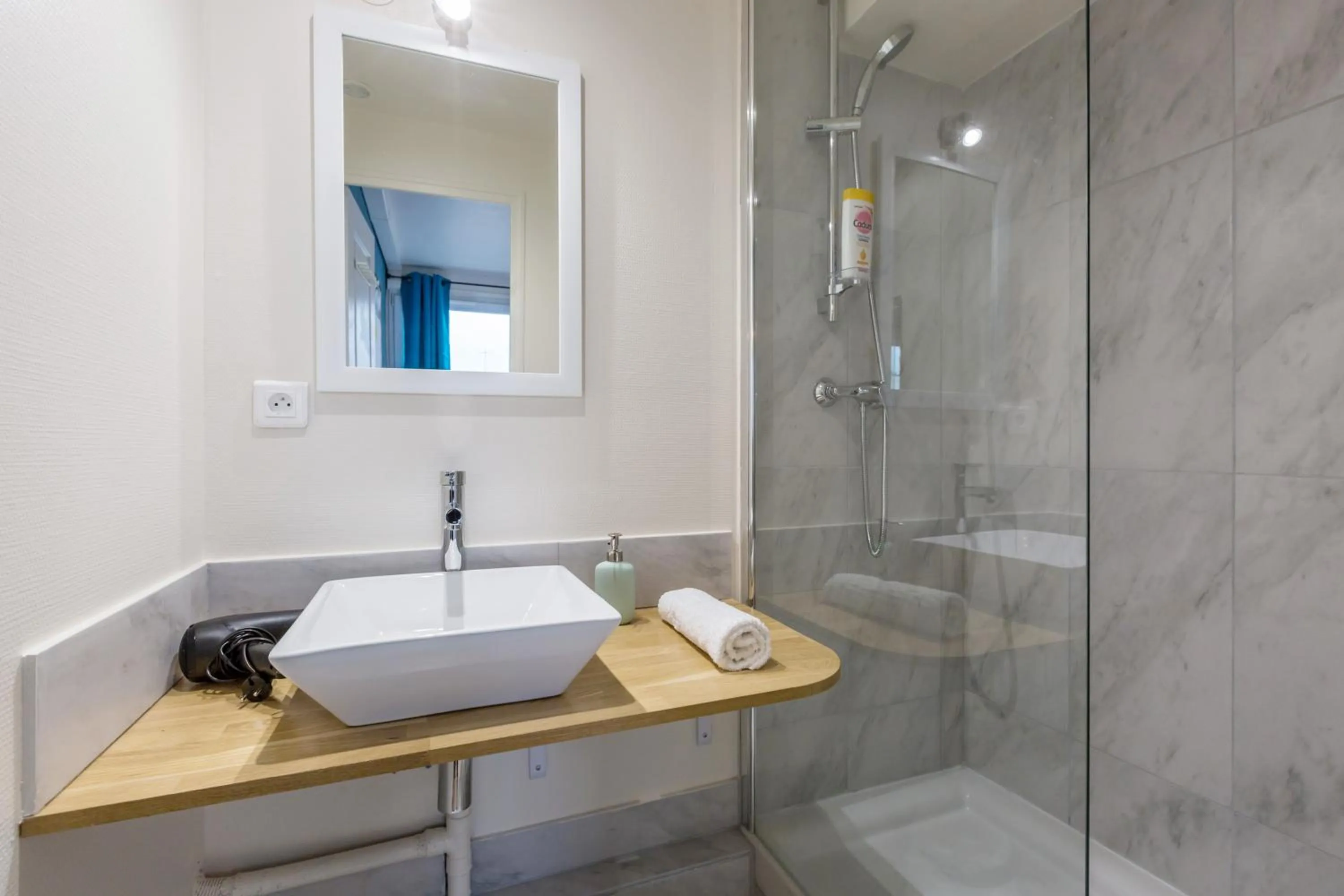 Bathroom in WS Champs Elysées - Ponthieu