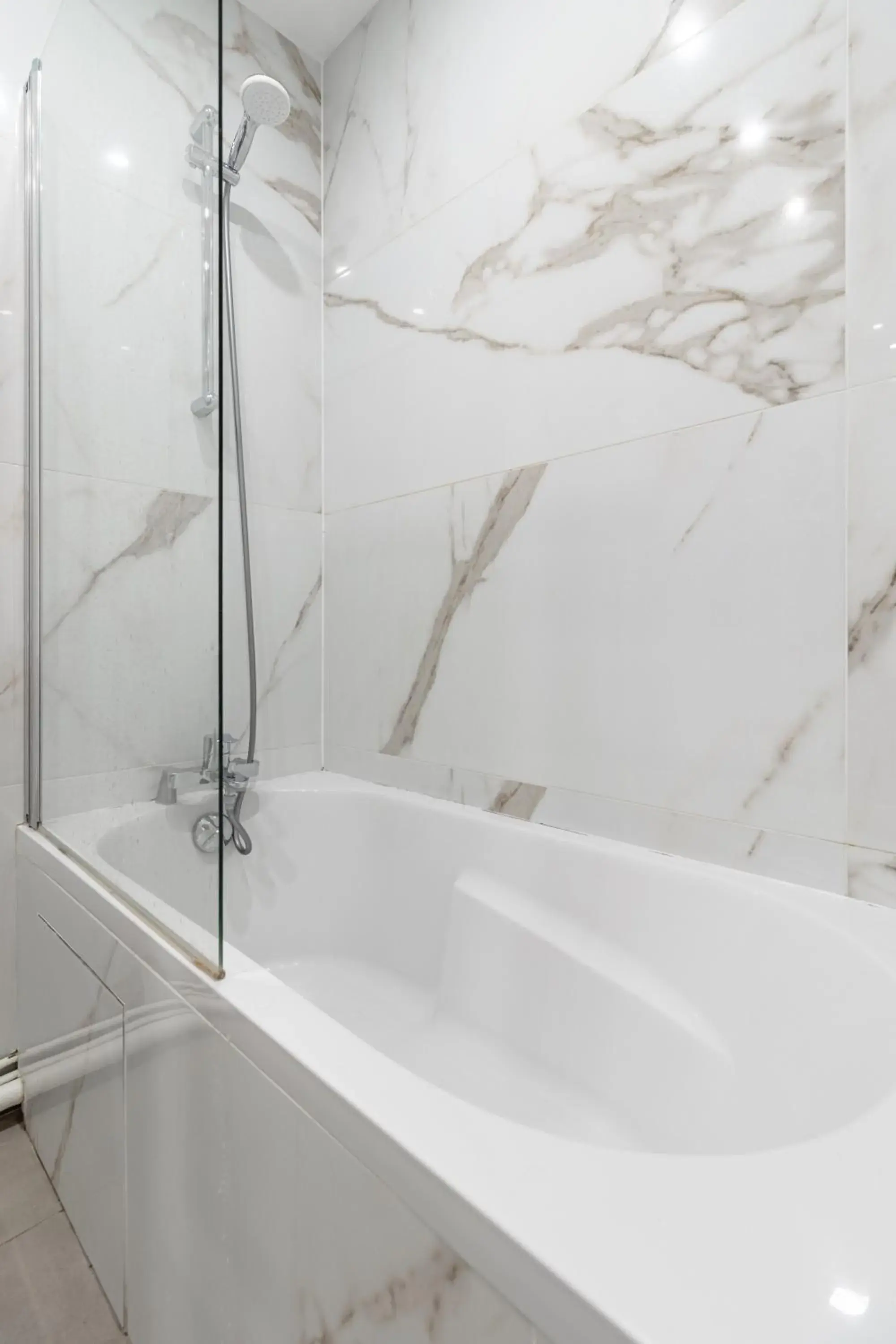 Double Room in Hotel Riviera OPERA Cadet Double Room in Hotel Riviera OPERA Cadet