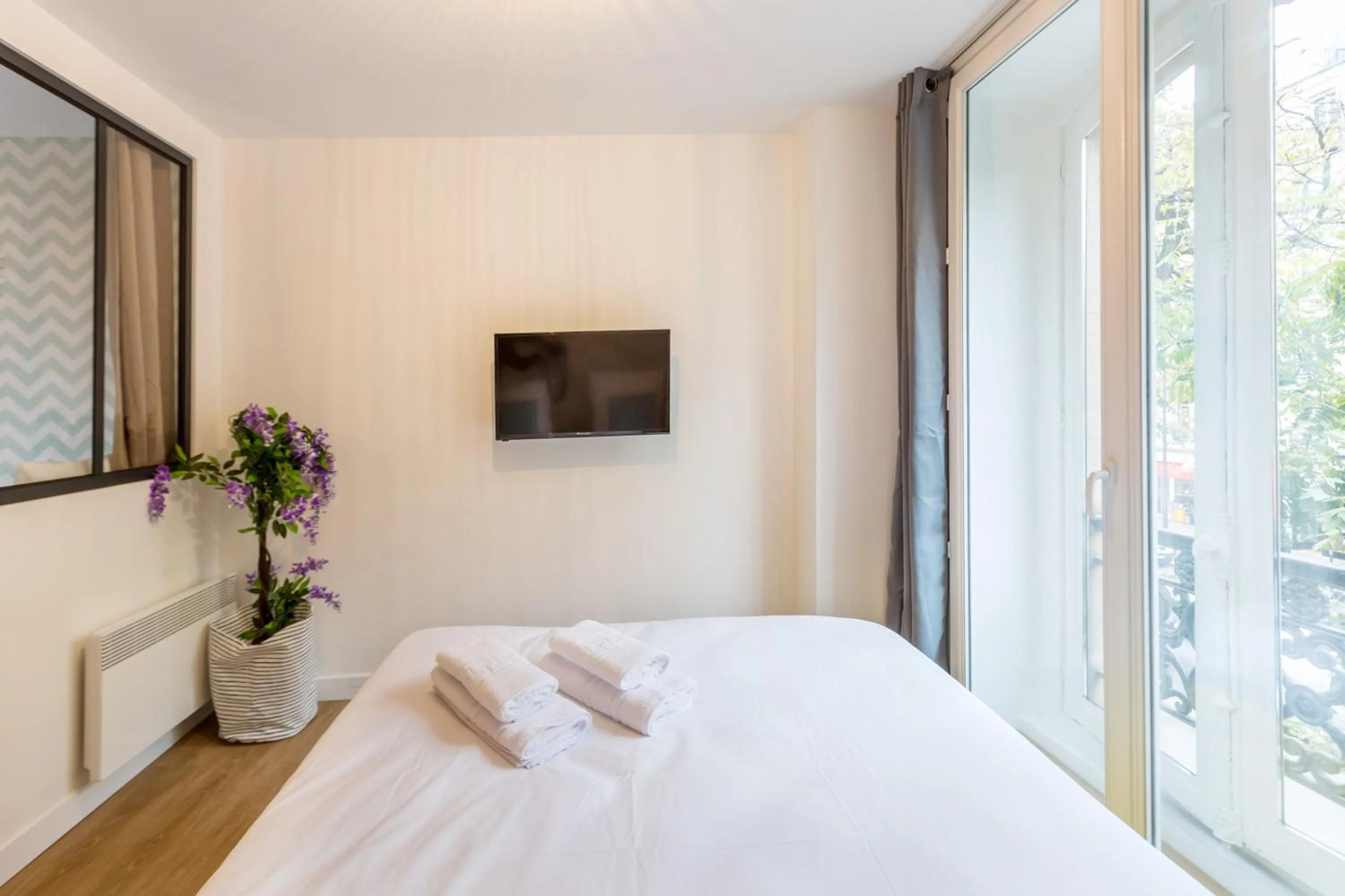 Bedroom, Bed in WS St Germain - Quartier Latin