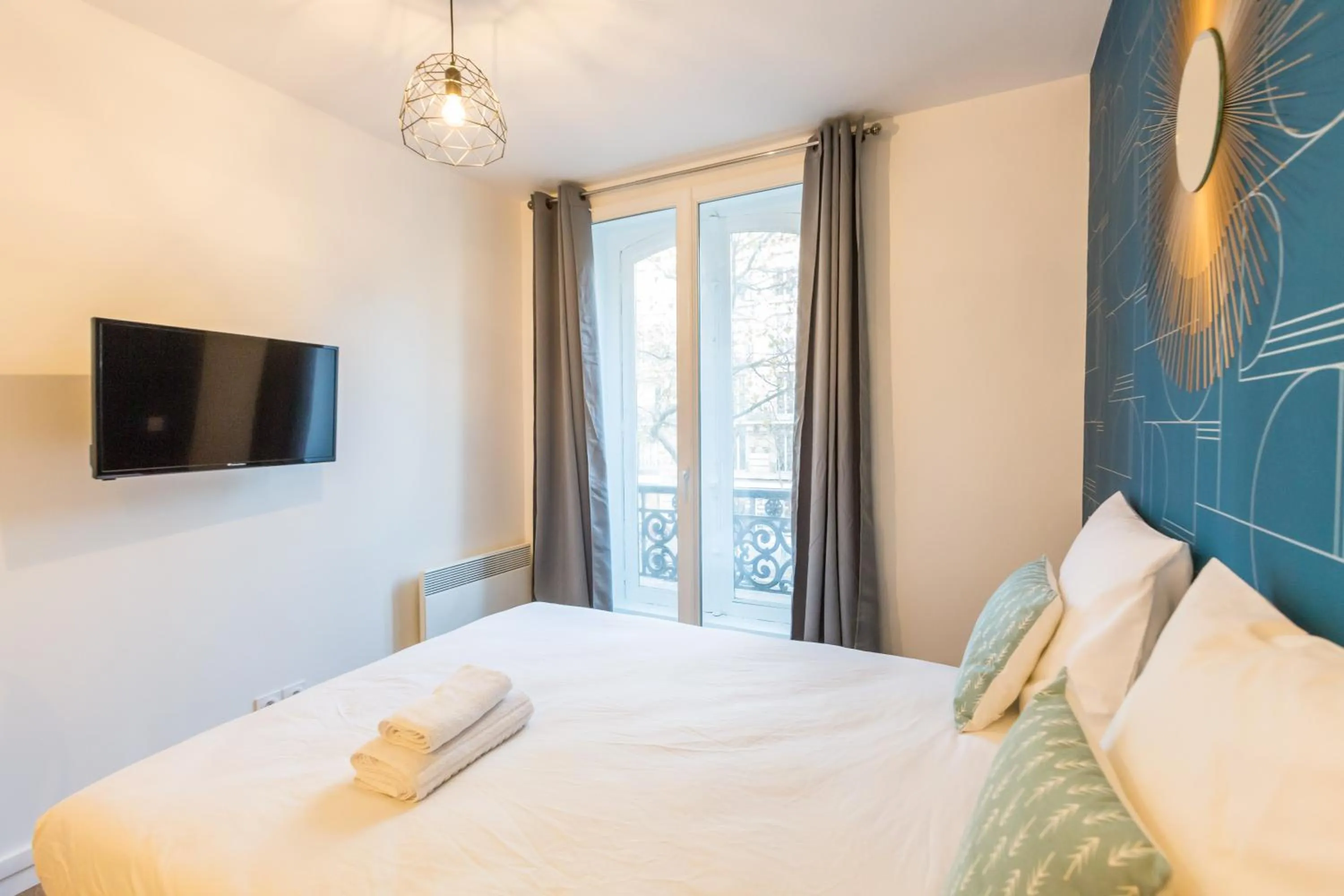 Bedroom, Bed in WS St Germain - Quartier Latin