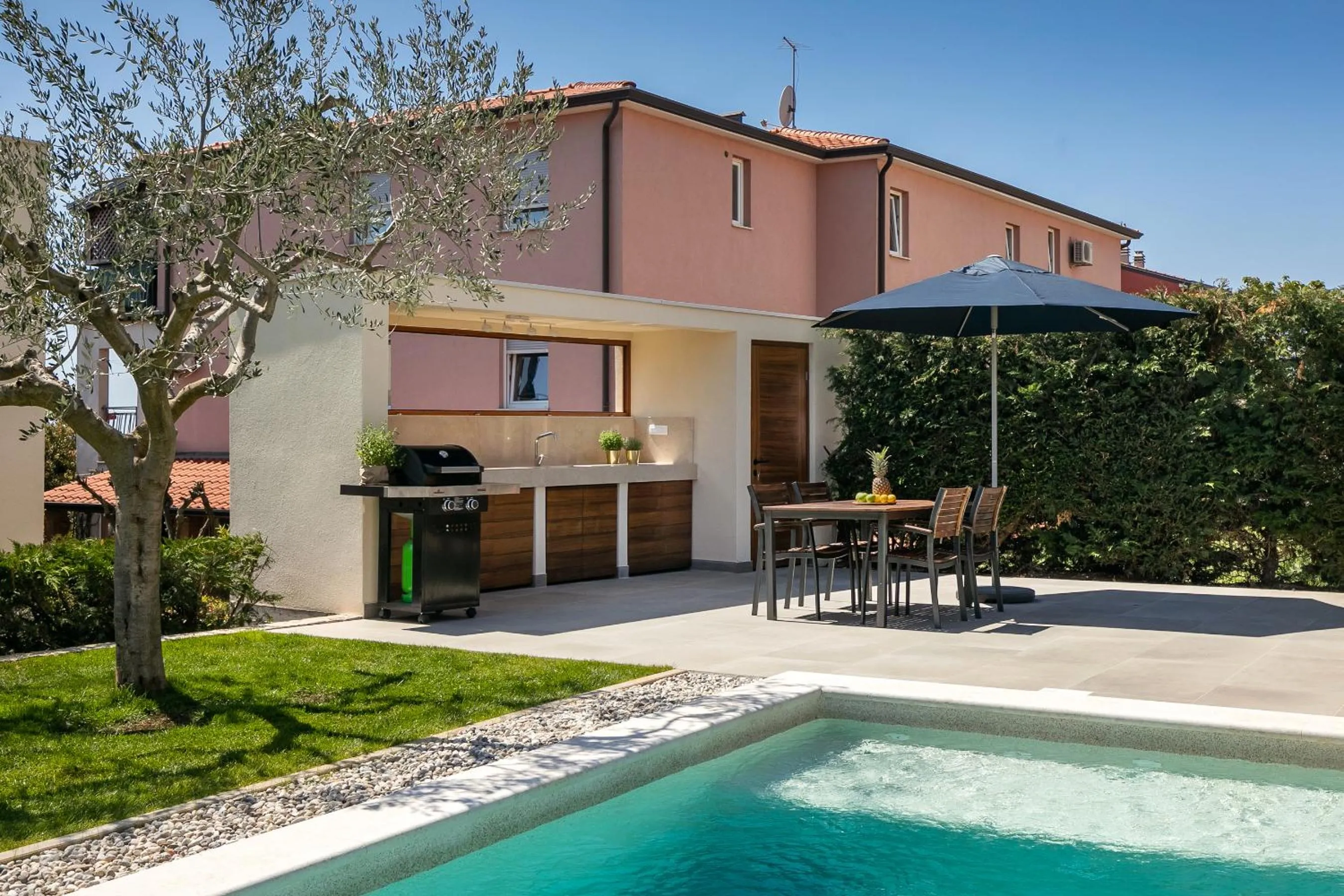 BBQ facilities in Belvedere Holidays Villas