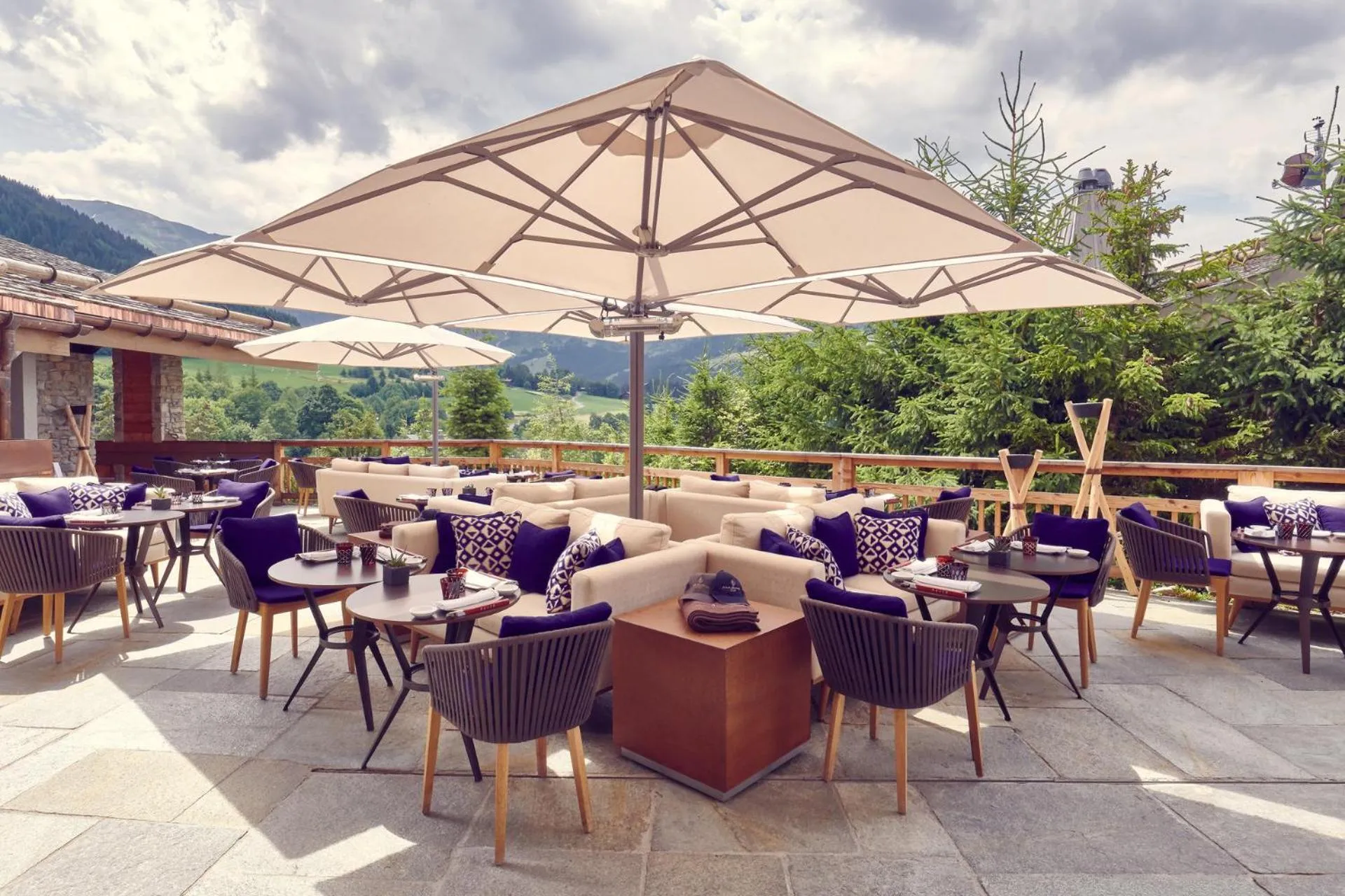 Restaurant/places to eat in Four Seasons Resort Megeve