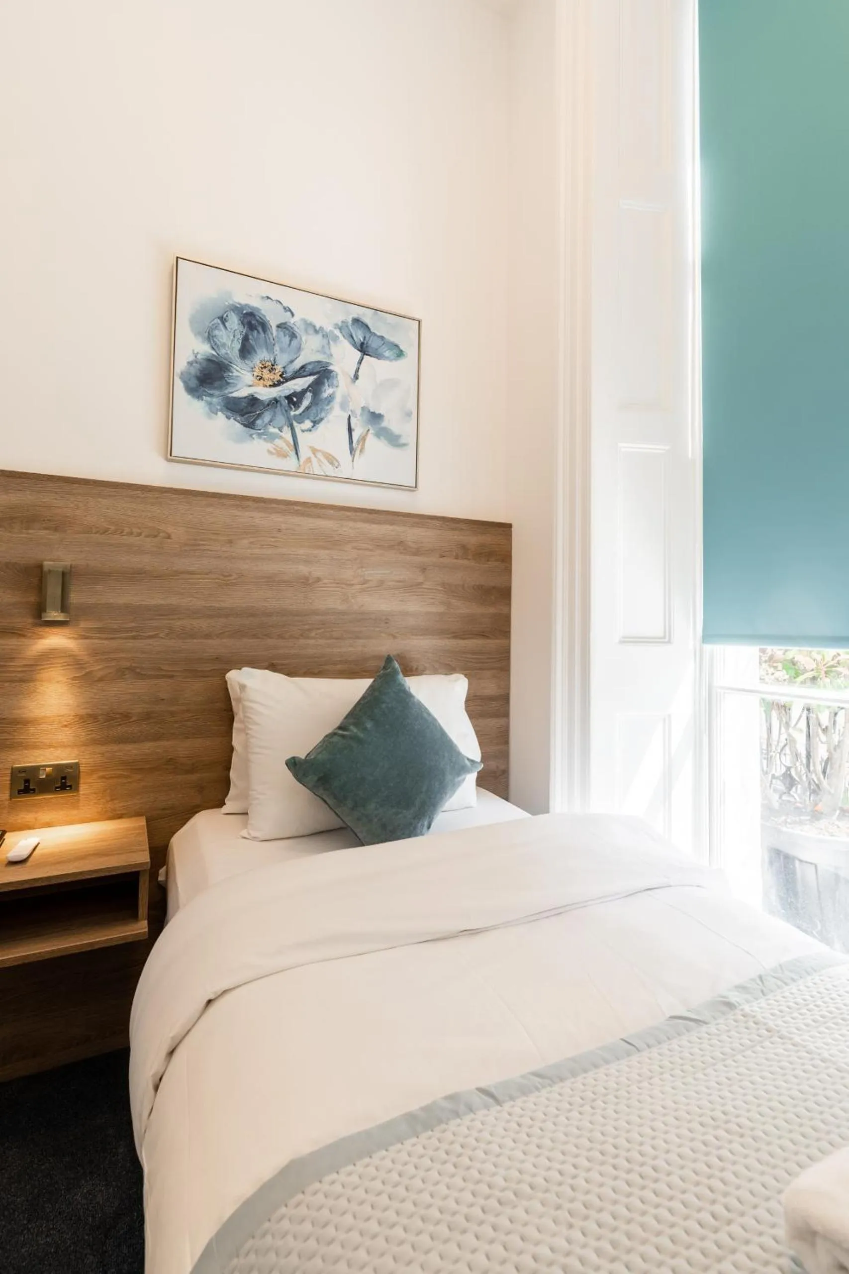 View (from property/room), Bed in The Chapter Hotels - Griffin House