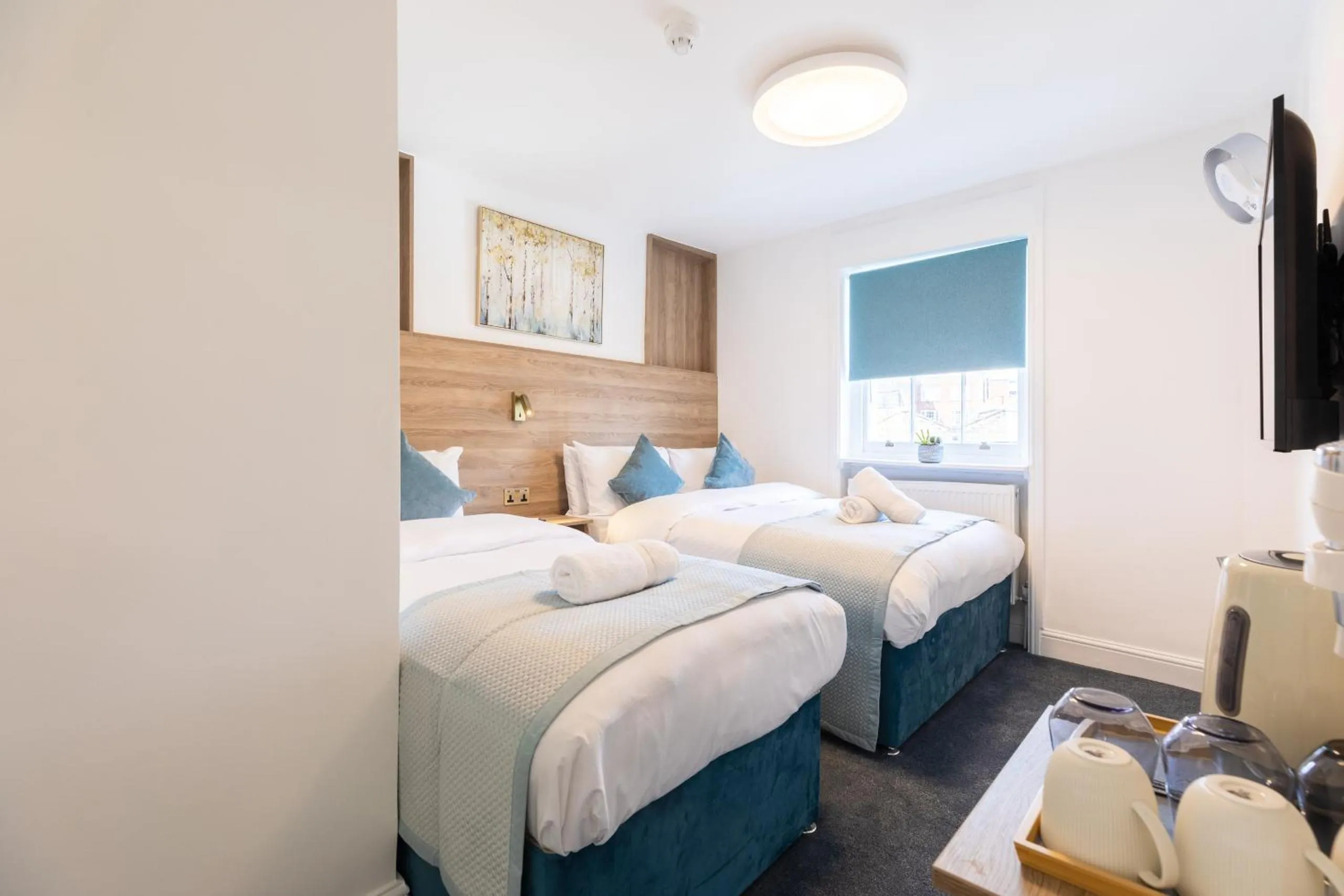 View (from property/room), Bed in The Chapter Hotels - Griffin House