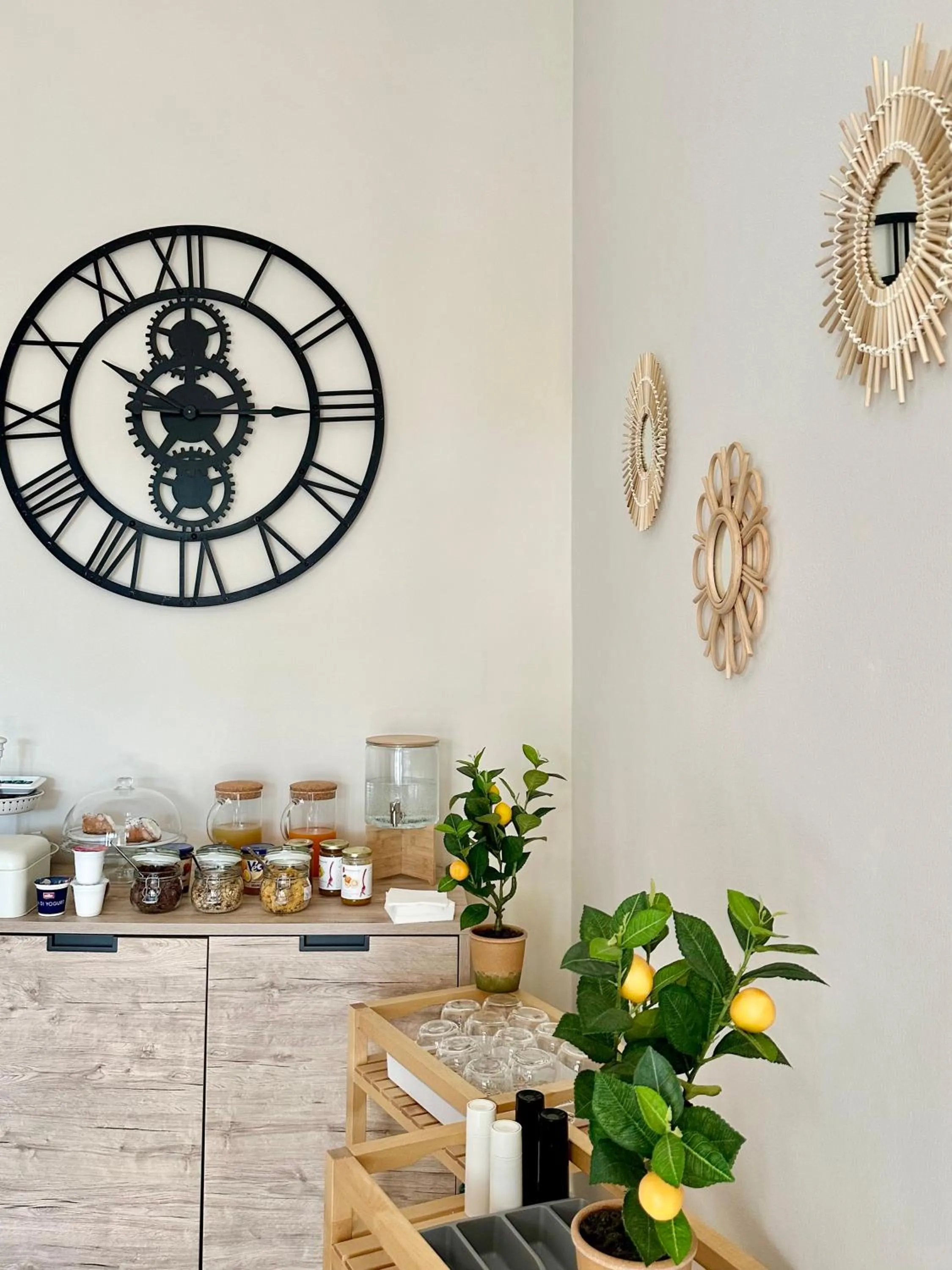 Food and drinks in Sun of Sicily