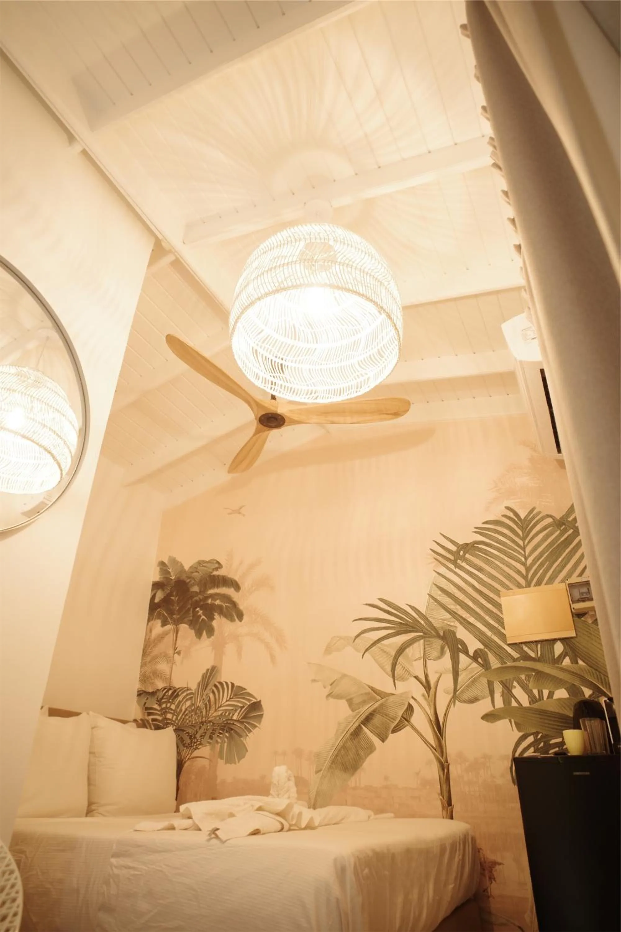 Bed in The Lizard Boutique Hotel