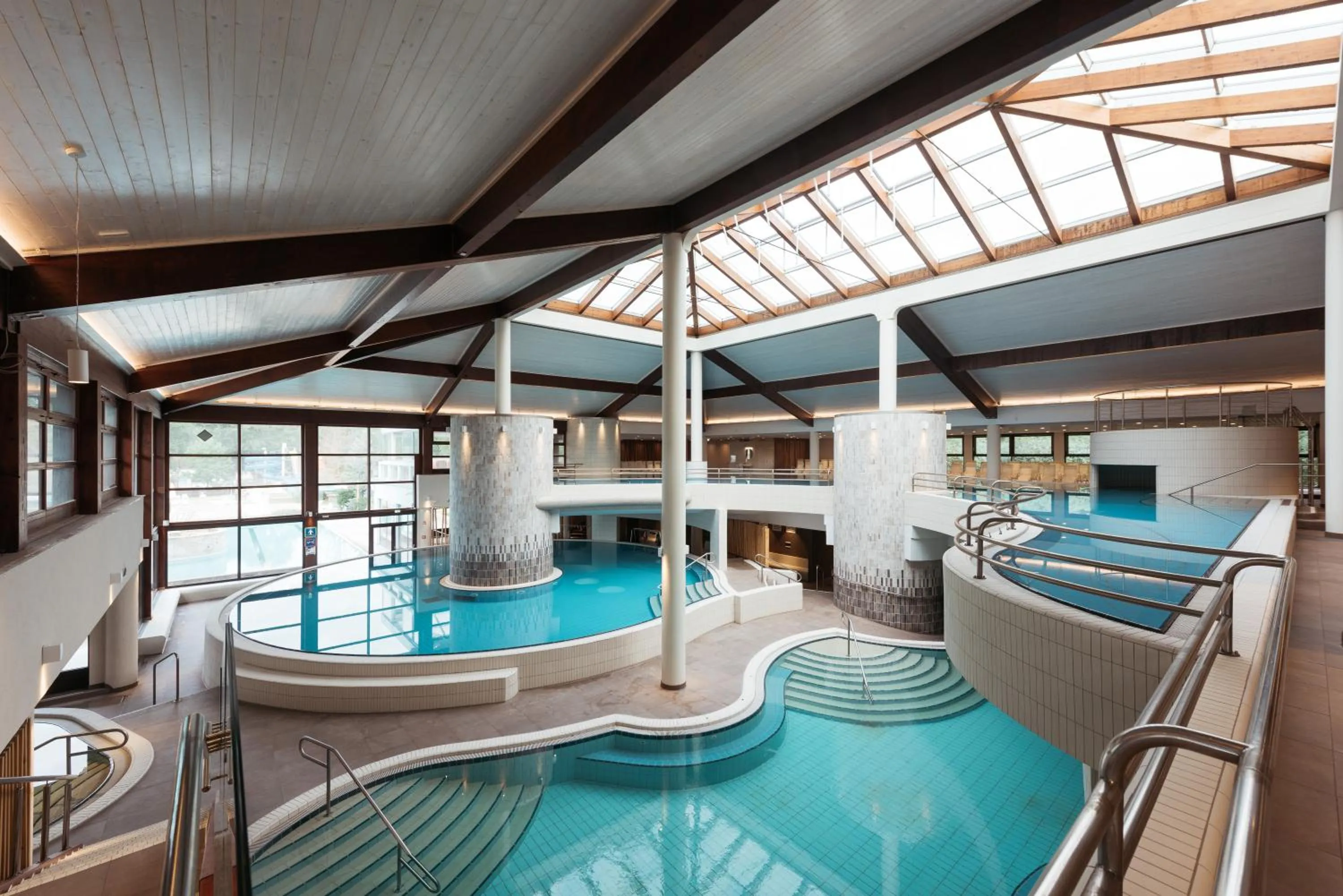 Swimming pool in Hotel Ajda Depandance Prekmurska Vas - Terme 3000 - Sava Hotels & Resorts