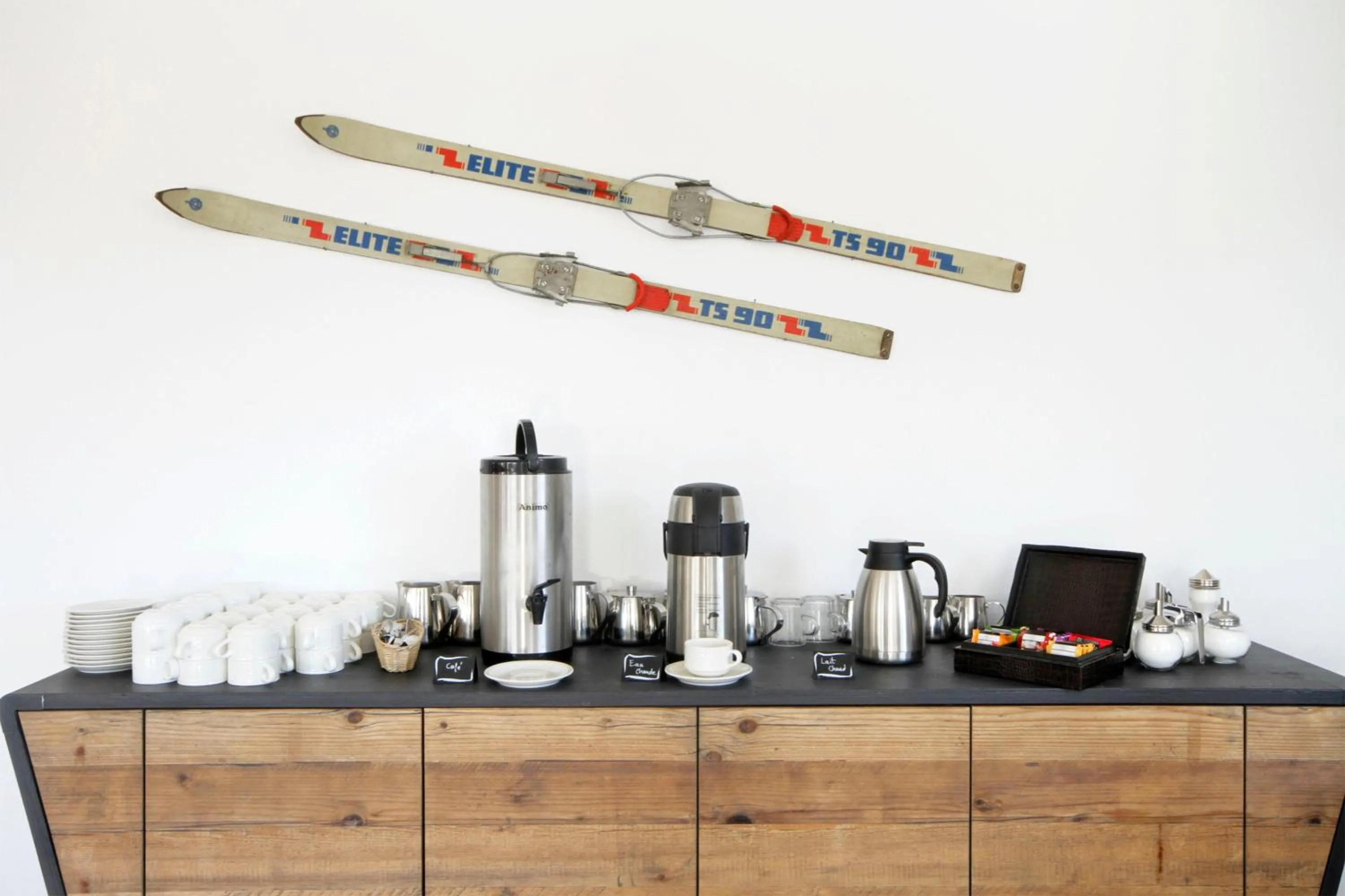 Buffet breakfast in Hotel Elite